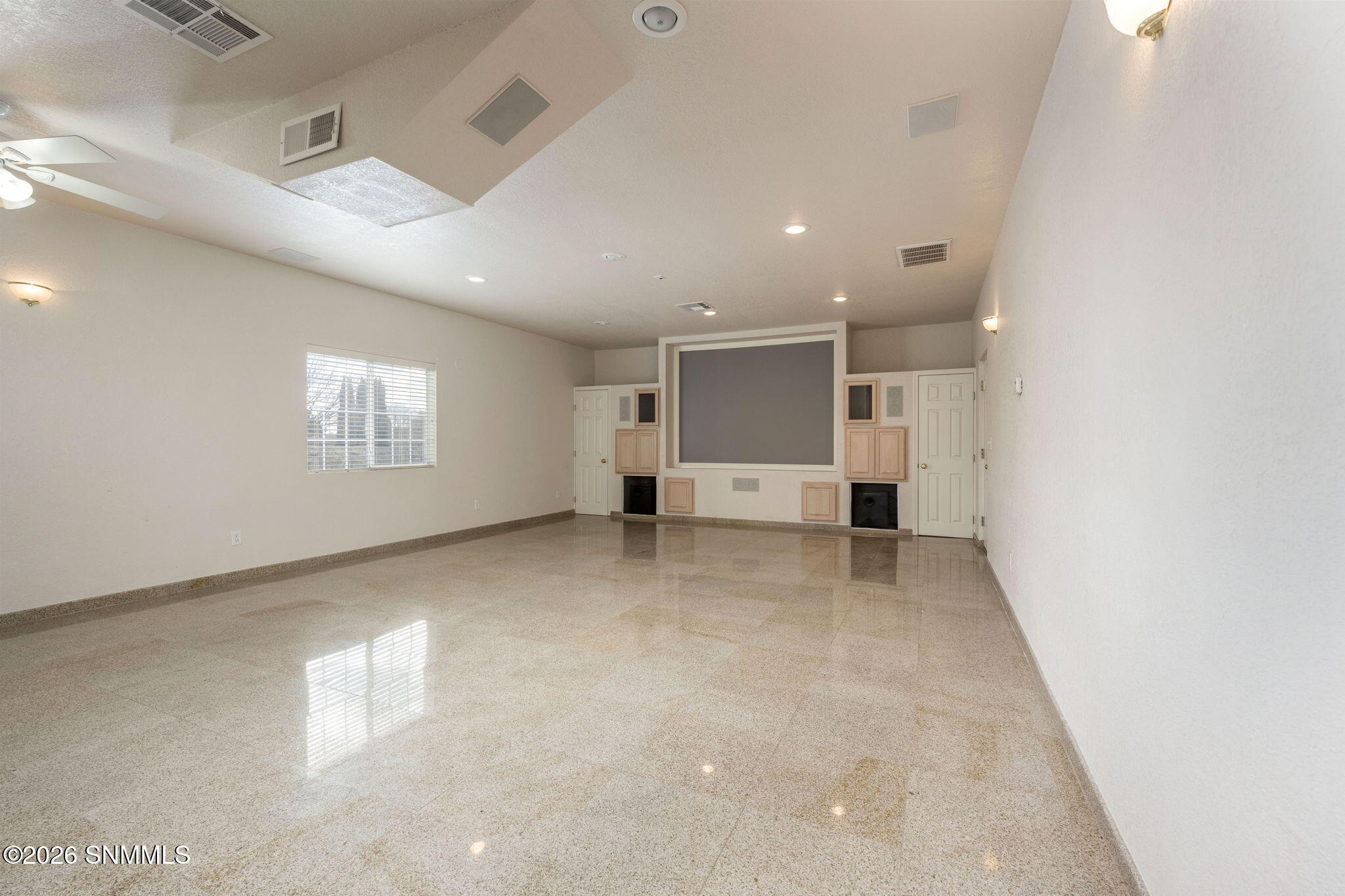 2122 Desert Greens Drive Property Photo 25