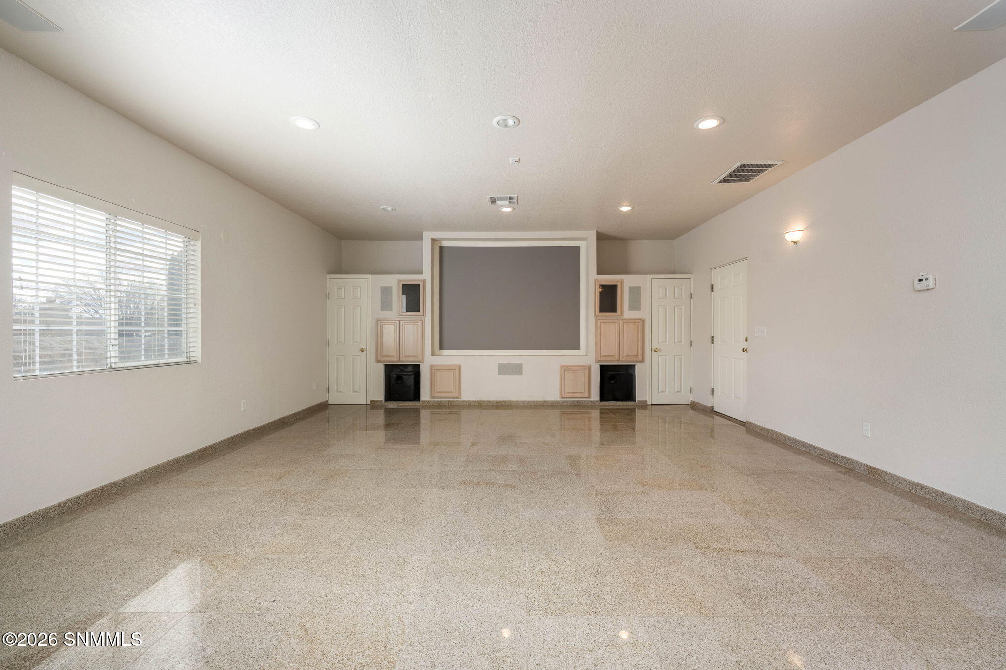 2122 Desert Greens Drive Property Photo 27