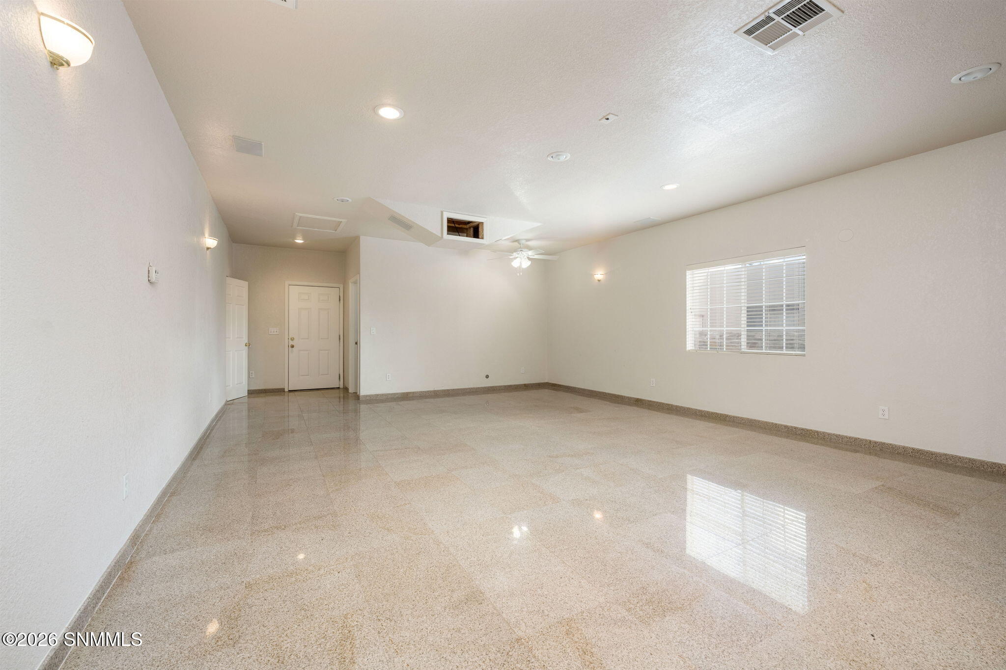 2122 Desert Greens Drive Property Photo 28