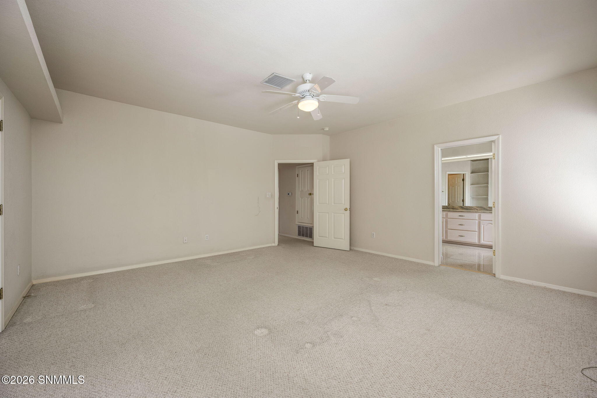 2122 Desert Greens Drive Property Photo 33