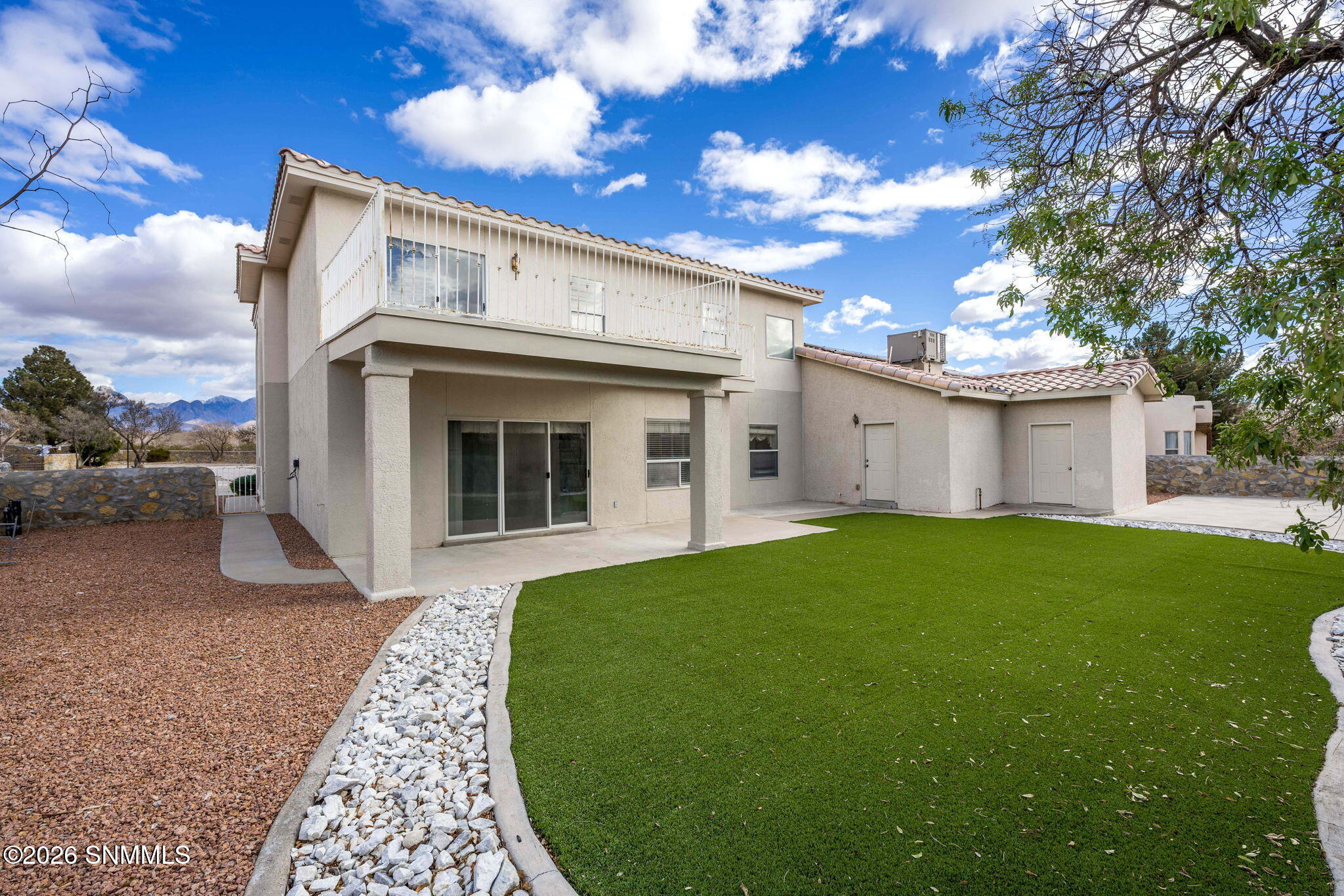 2122 Desert Greens Drive Property Photo 54