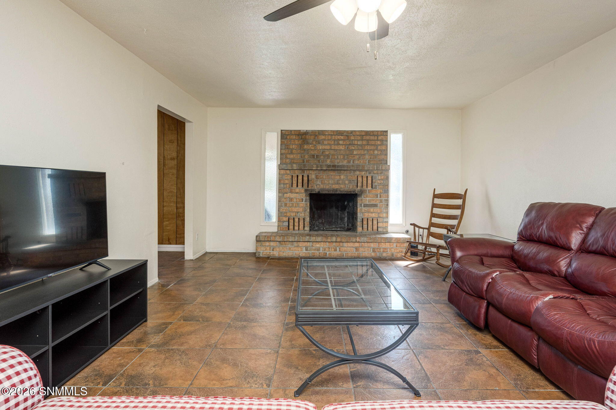 1936 Bromilow Street Property Photo 6