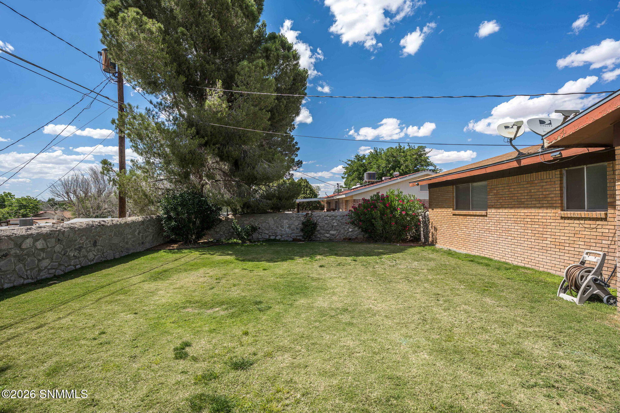 1936 Bromilow Street Property Photo 33
