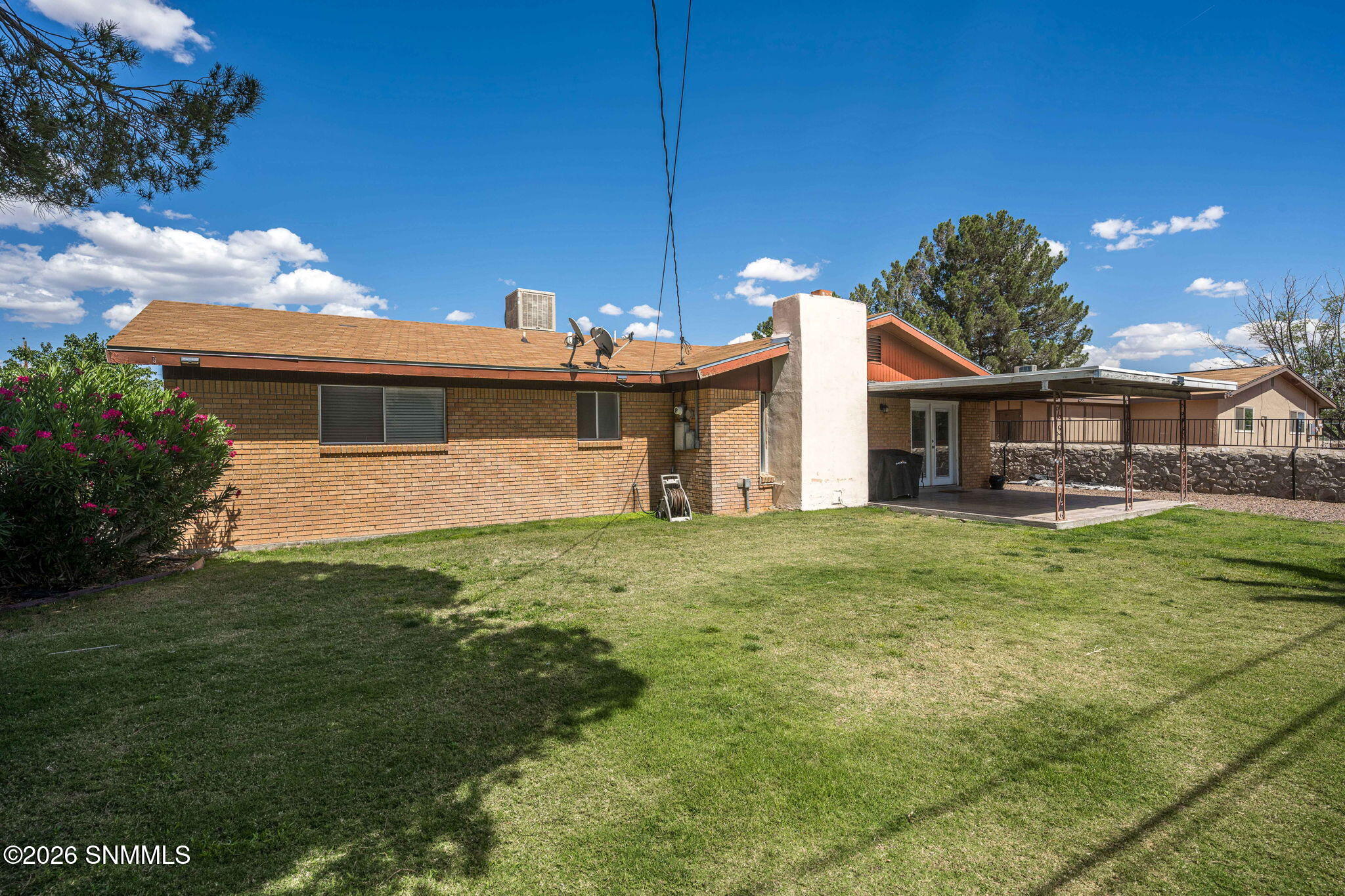 1936 Bromilow Street Property Photo 34