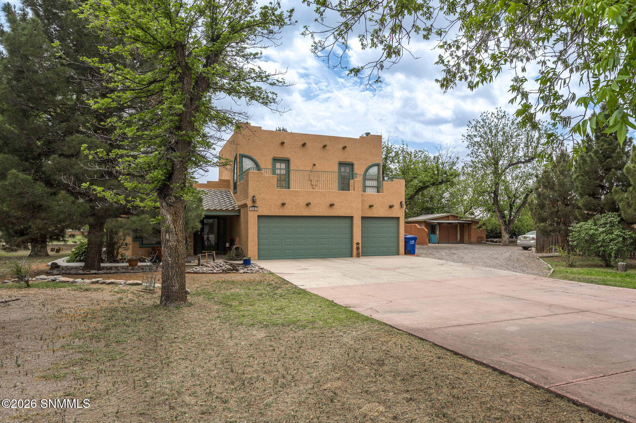 1461 W Brown Road Property Photo 3