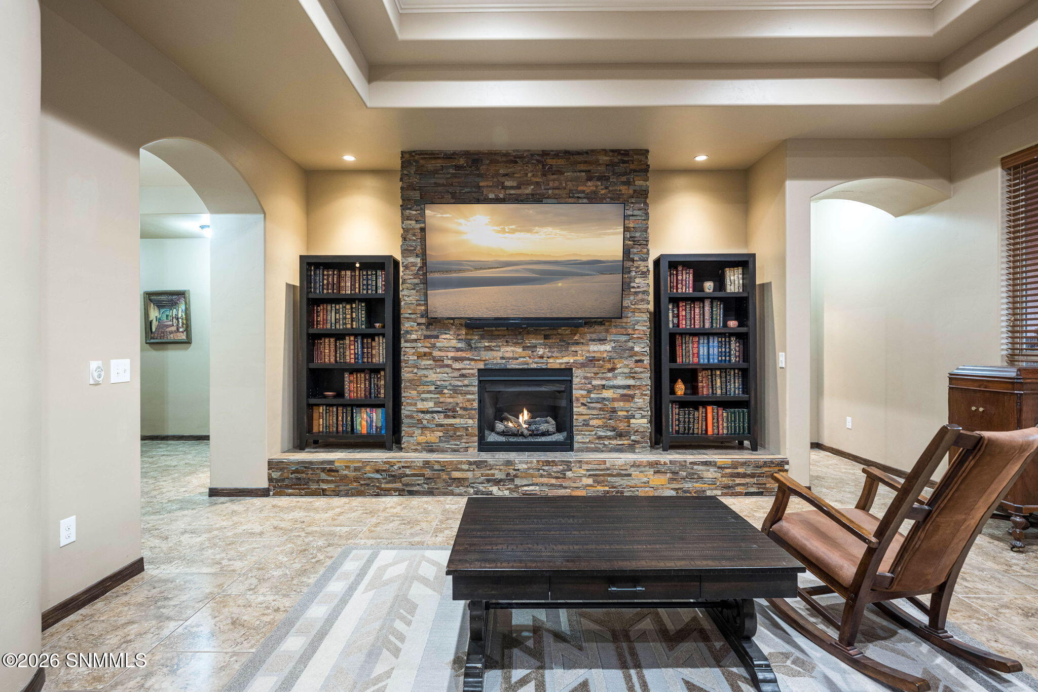 4335 Isleta Court Property Photo 8