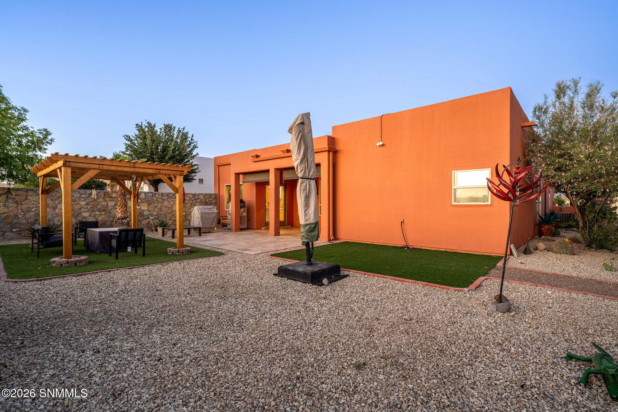 4335 Isleta Court Property Photo 45