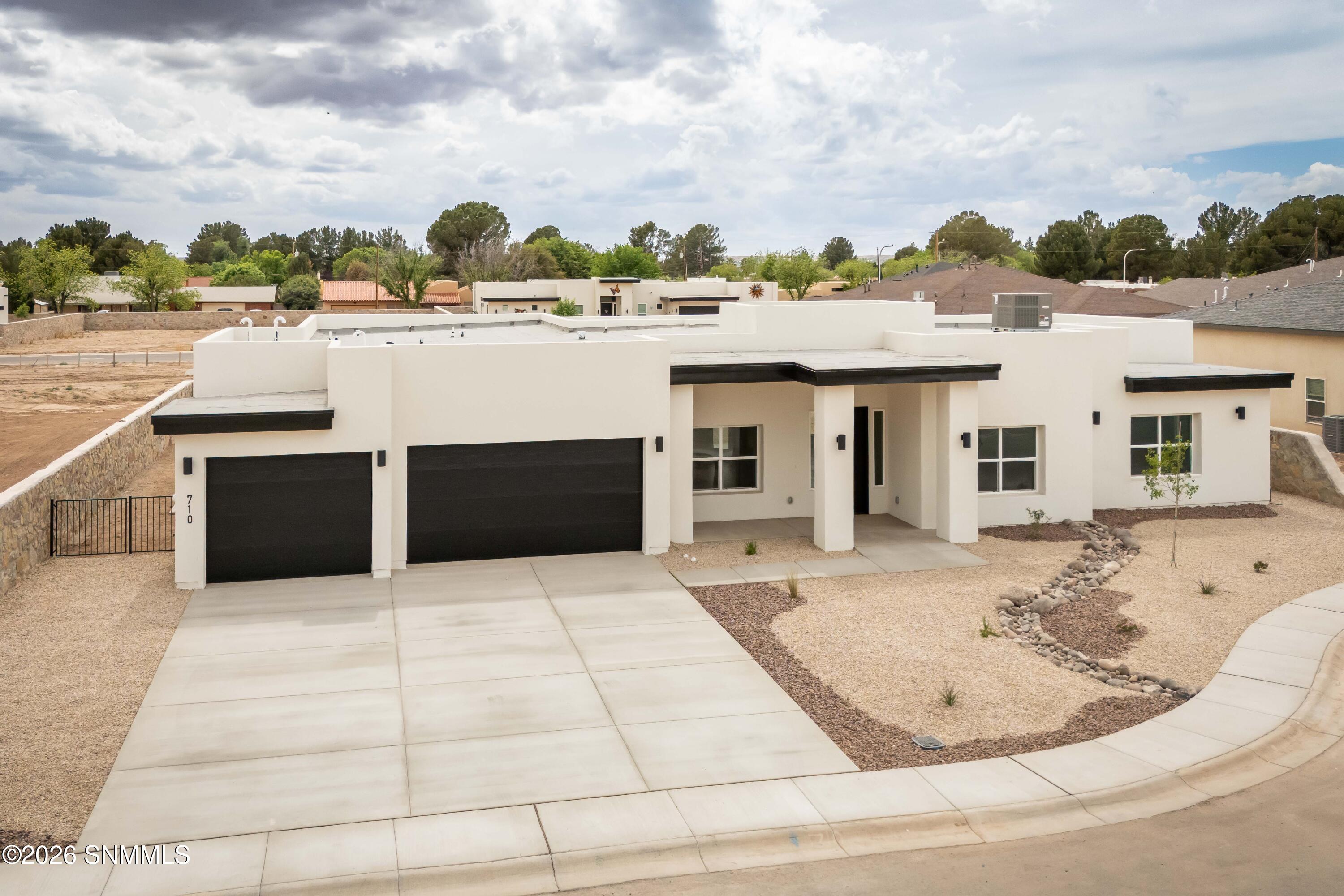 710 Appaji Court Property Photo 5
