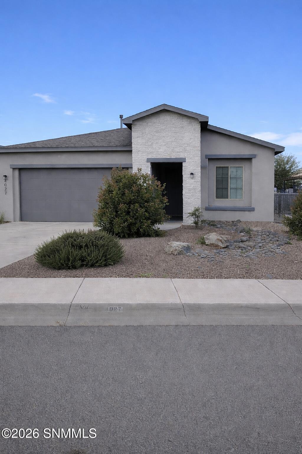 4027 Bravia Dove Loop Property Photo 1