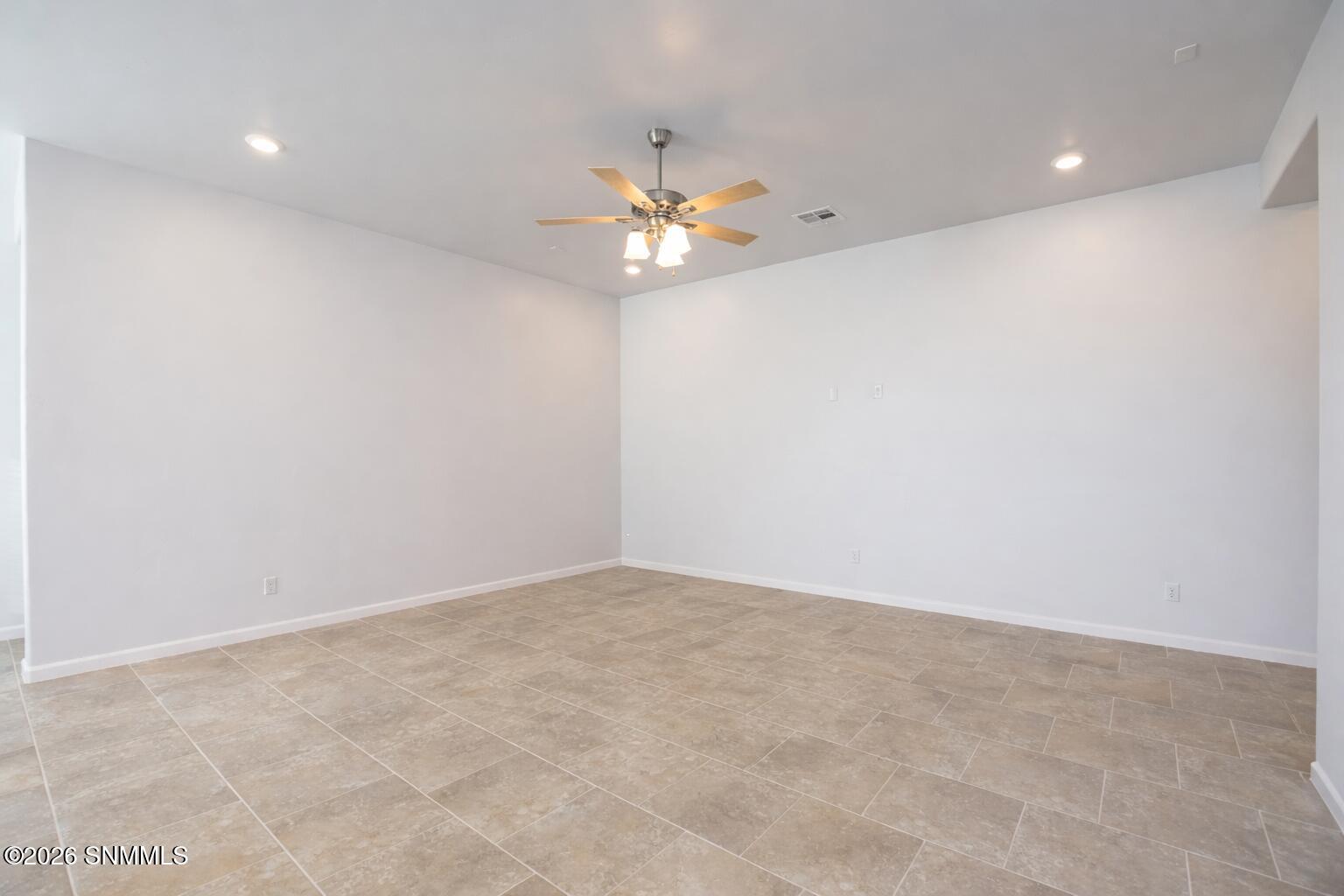 4027 Bravia Dove Loop Property Photo 3