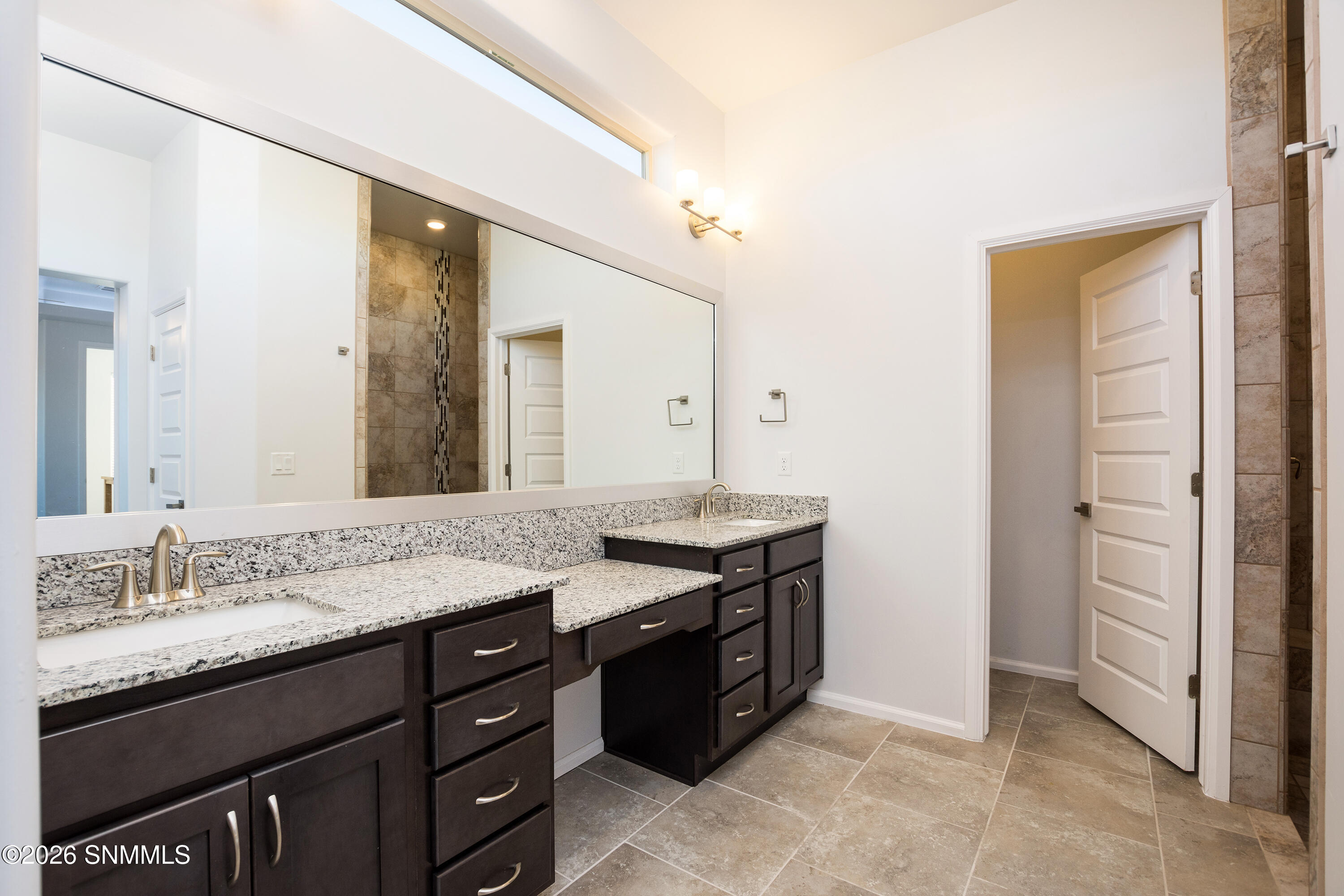 4027 Bravia Dove Loop Property Photo 8