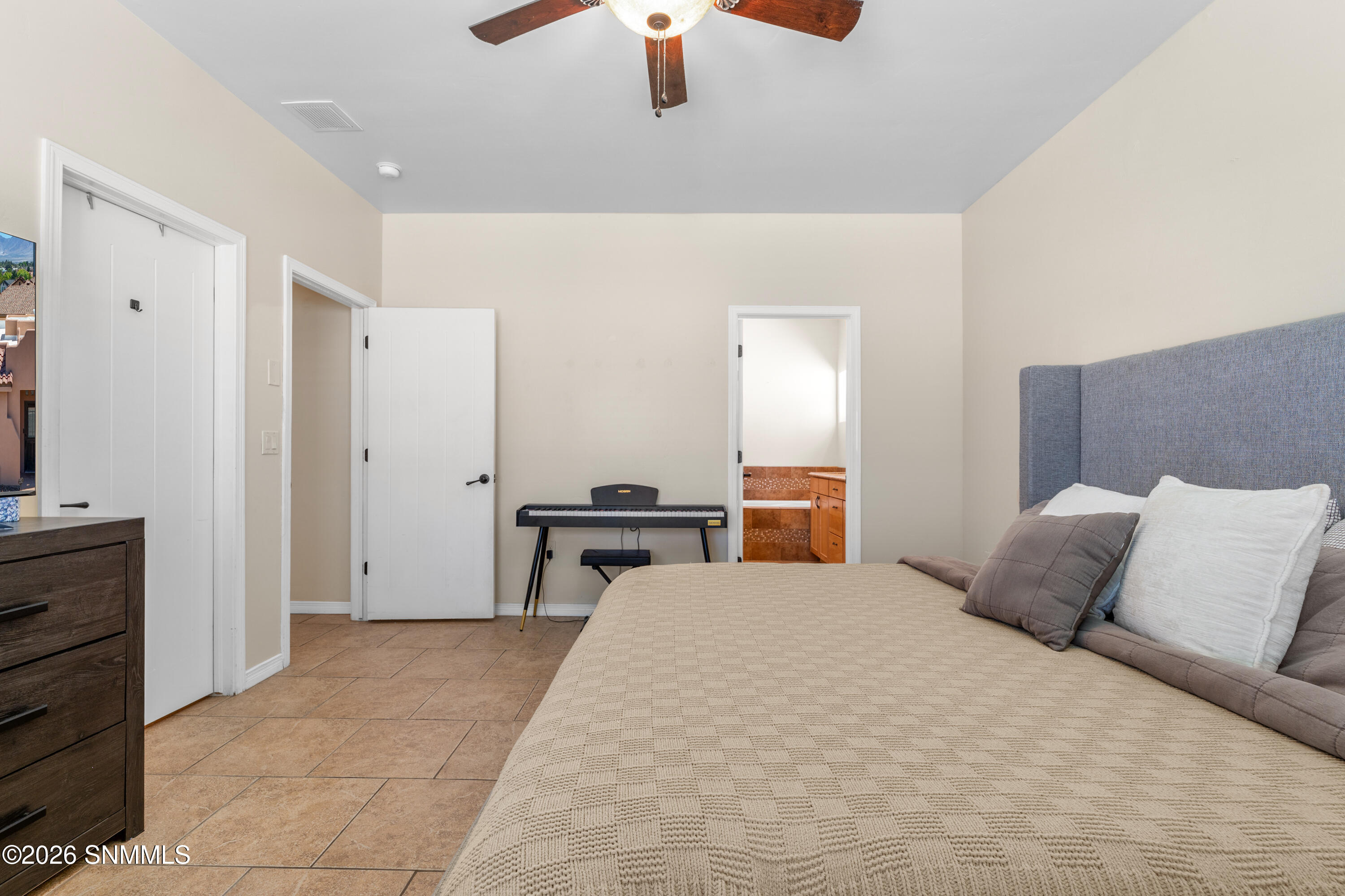 3930 Agua Caliente Drive Property Photo 17