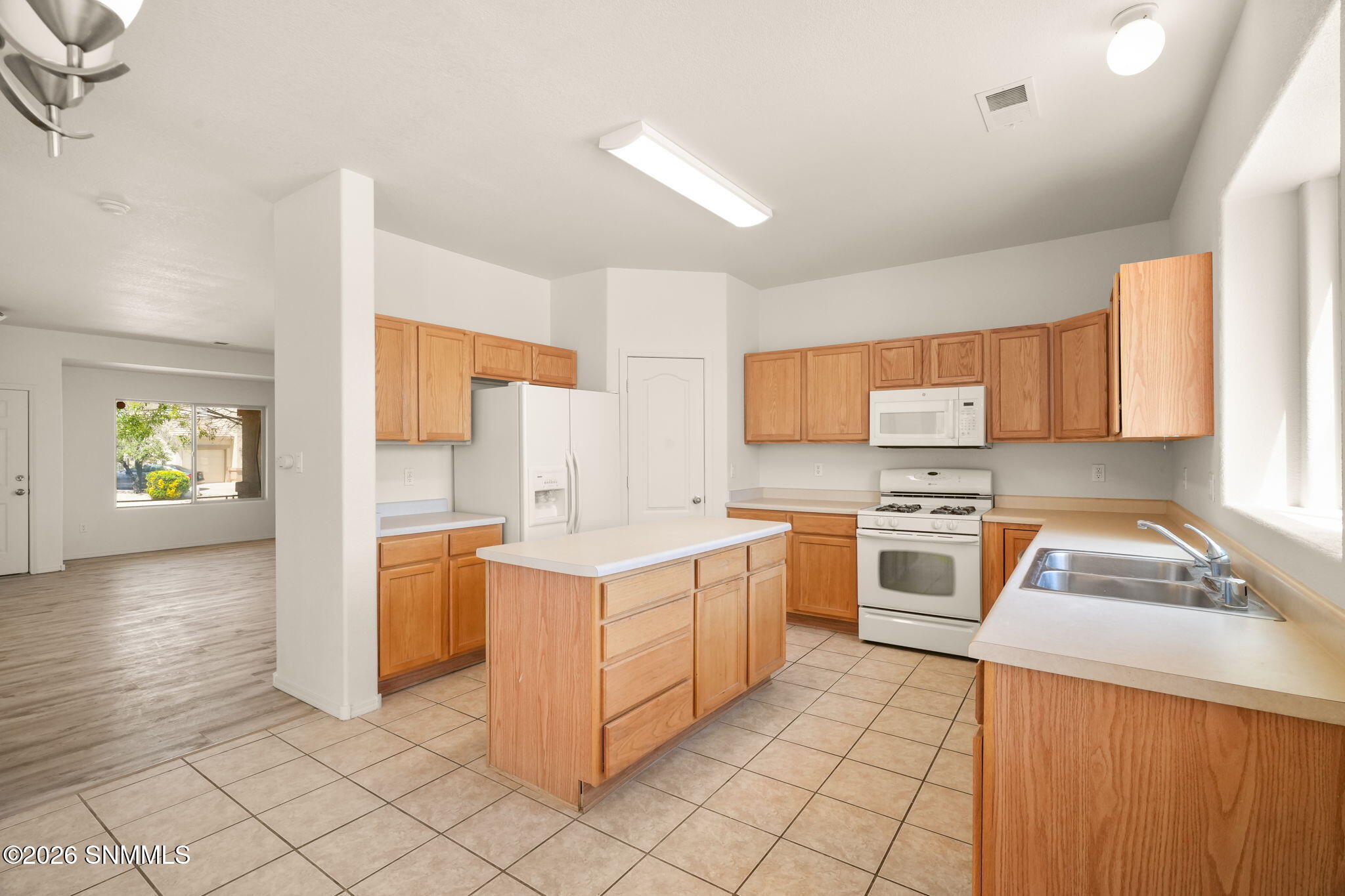 2472 Tuscan Hills Lane Property Photo 9