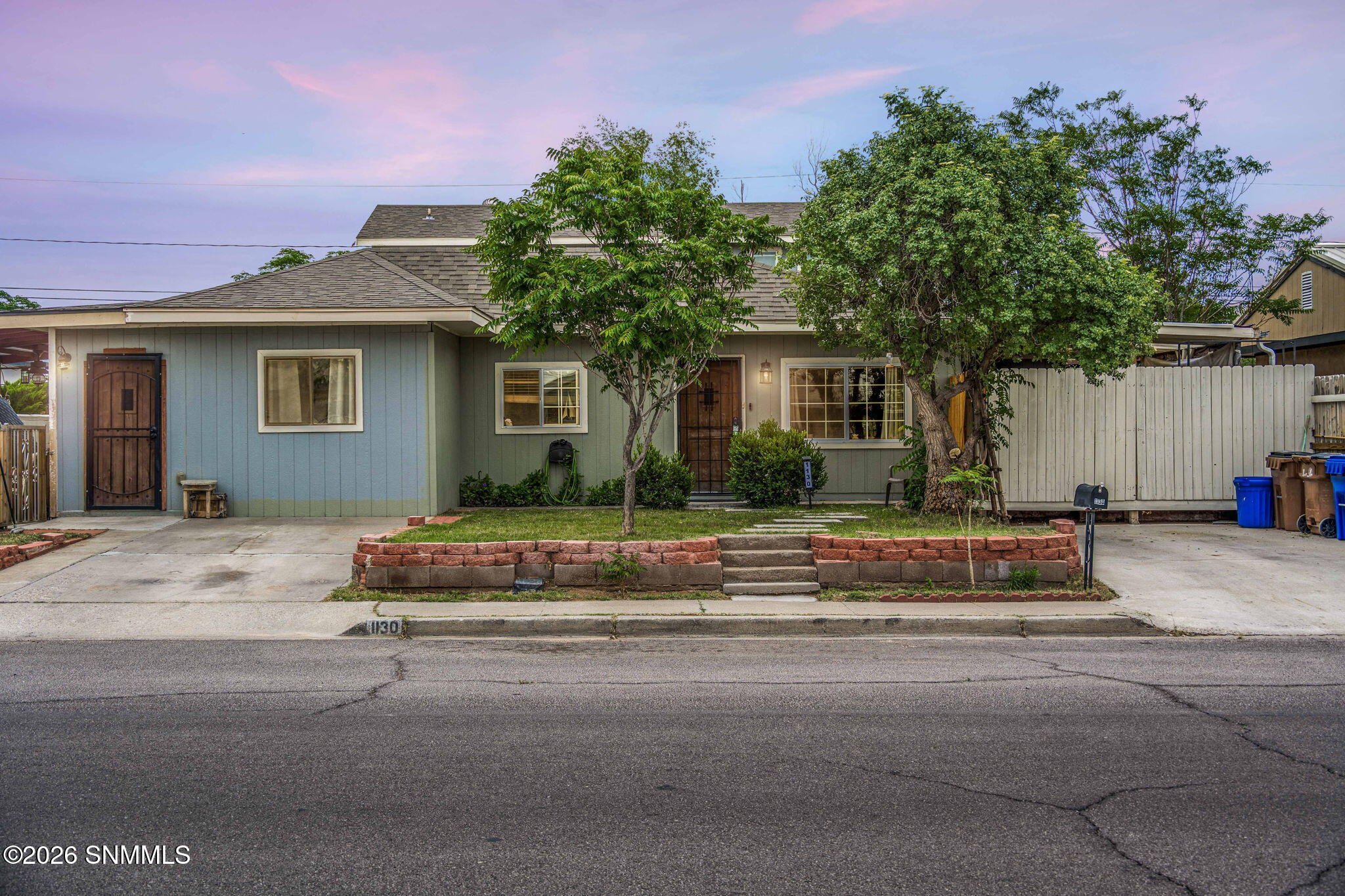 1130 Poplar