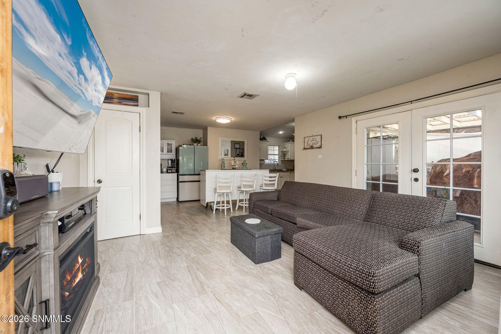 1130 Poplar Property Photo 5