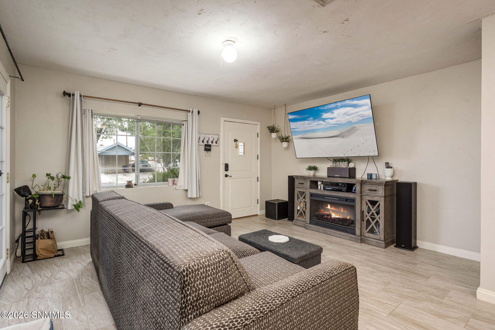 1130 Poplar Property Photo 6