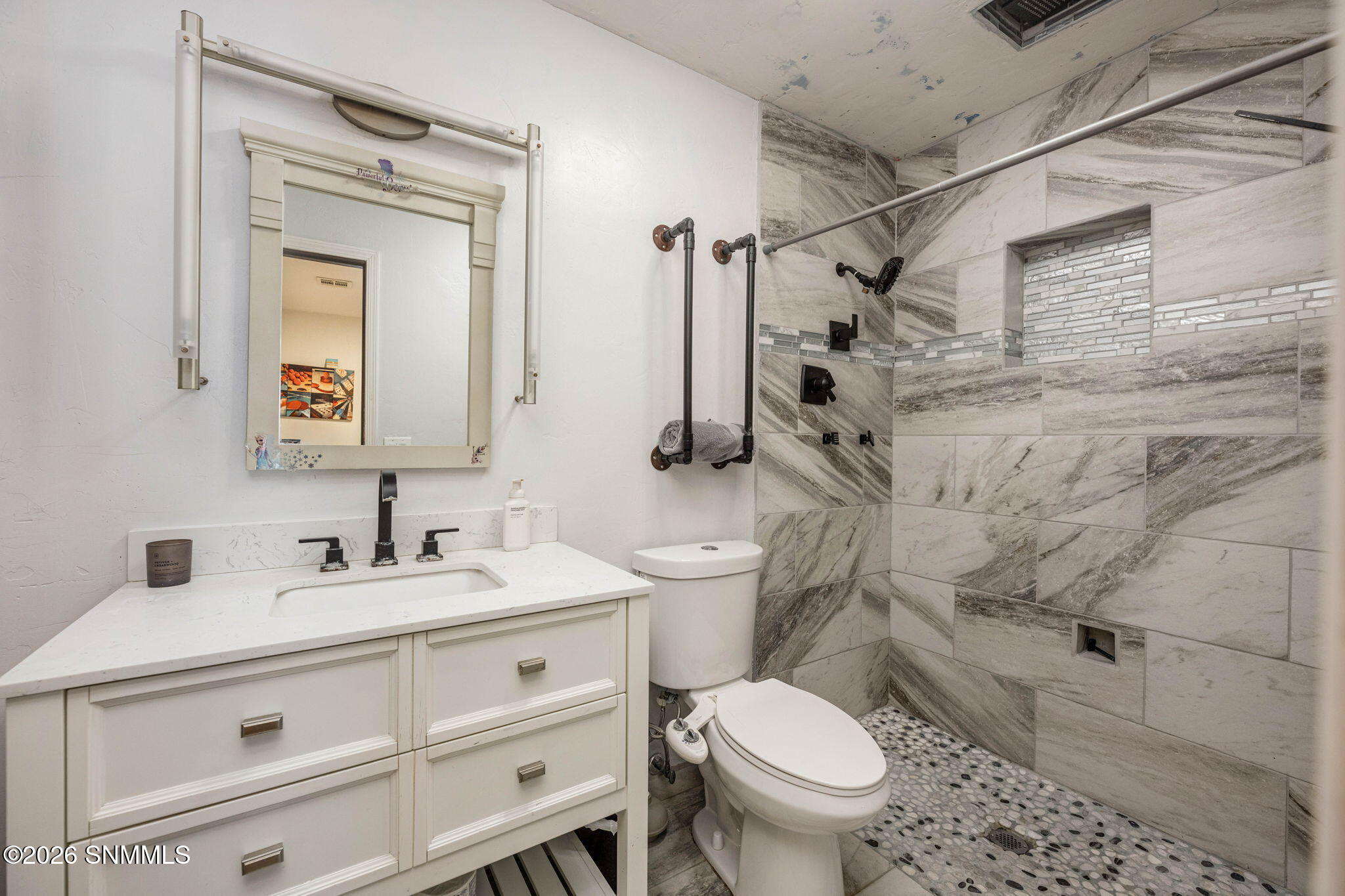 1130 Poplar Property Photo 11