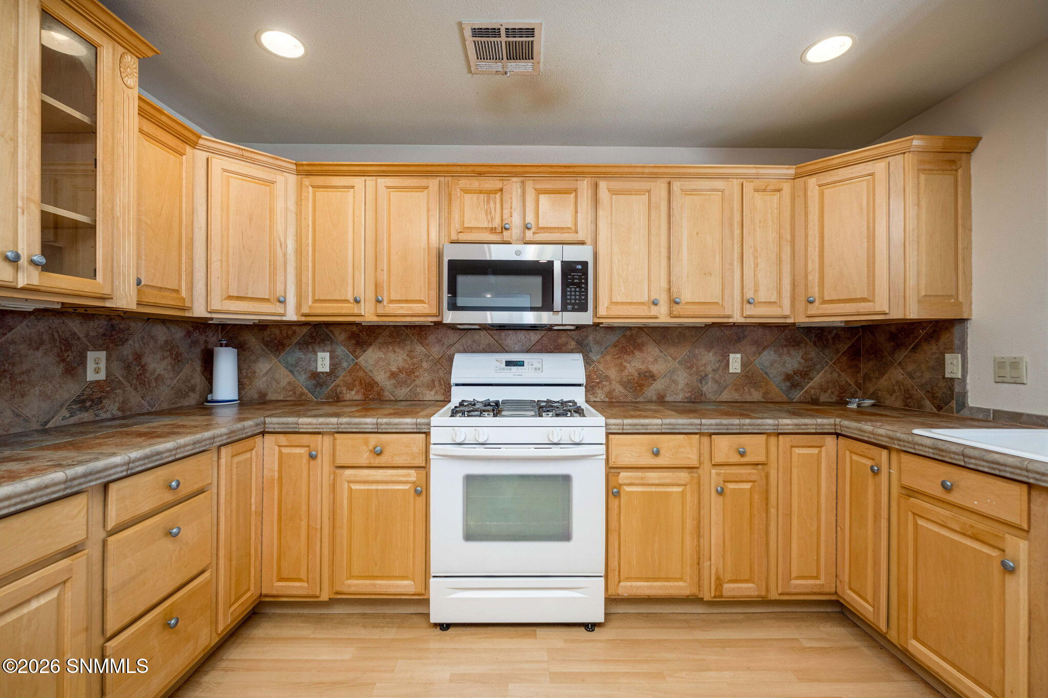 6600 Vista De Oro Property Photo 10