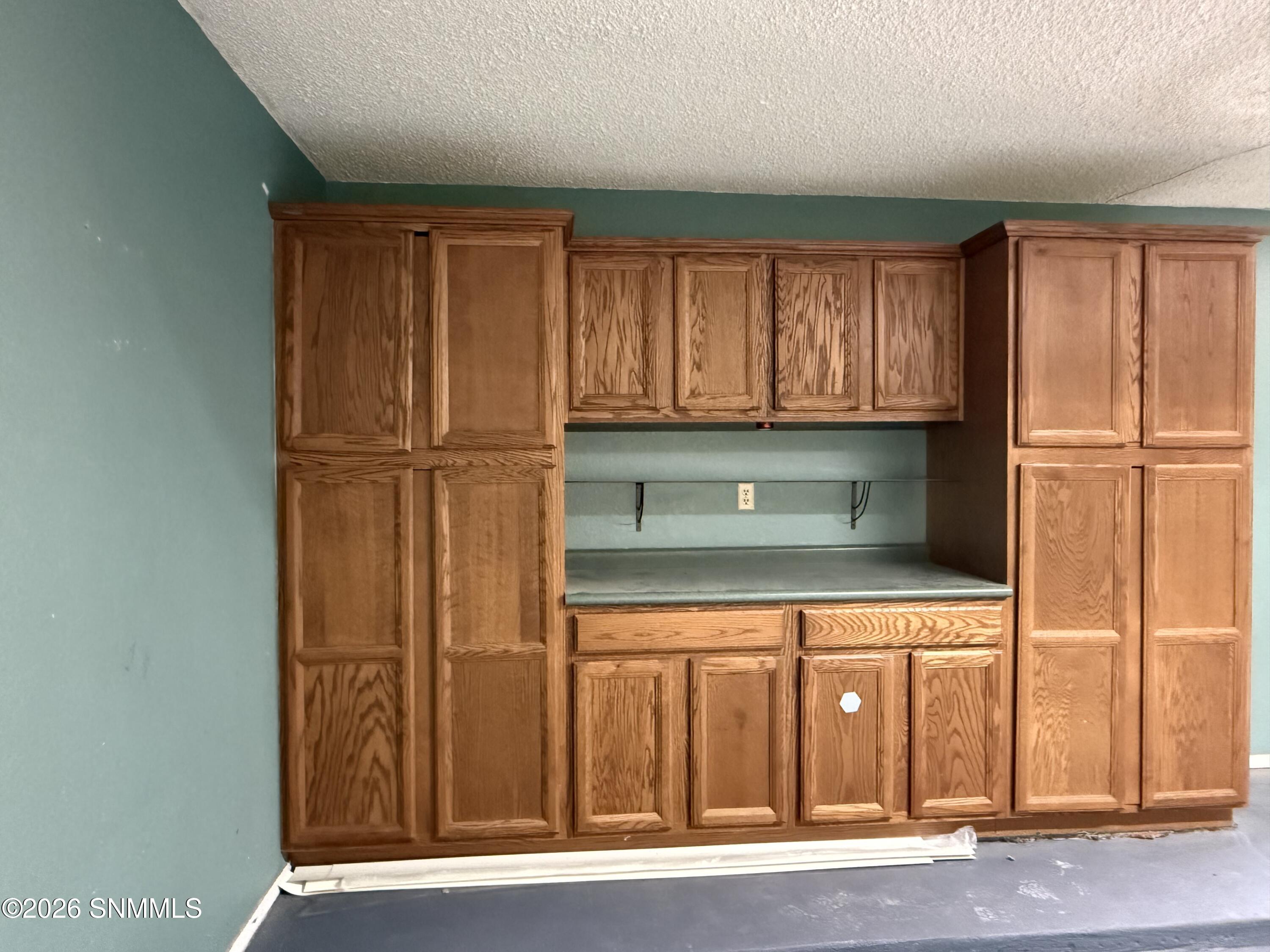 108 N Trevino Road Property Photo 25