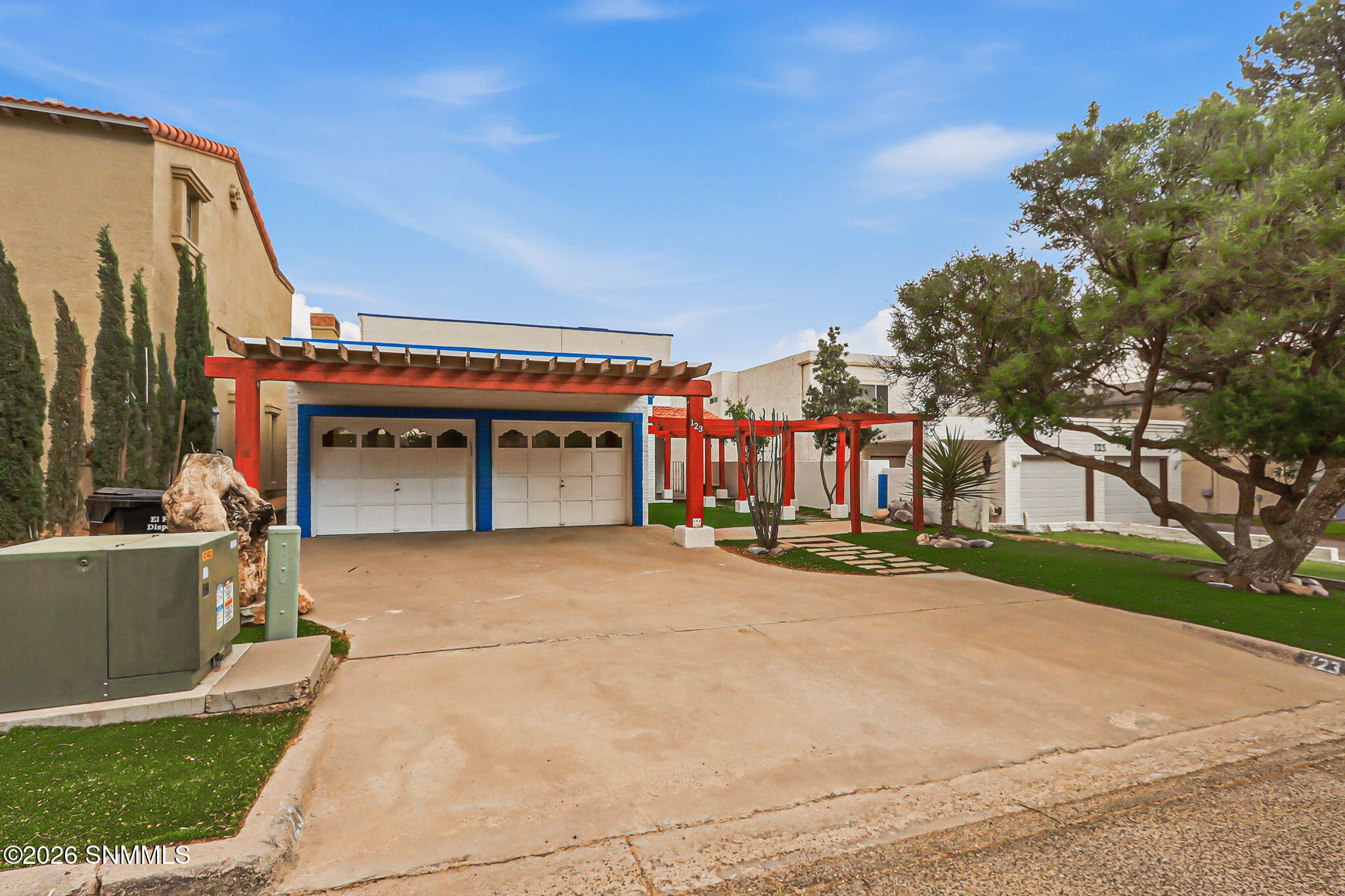 123 Feather Moon Drive Property Photo 2