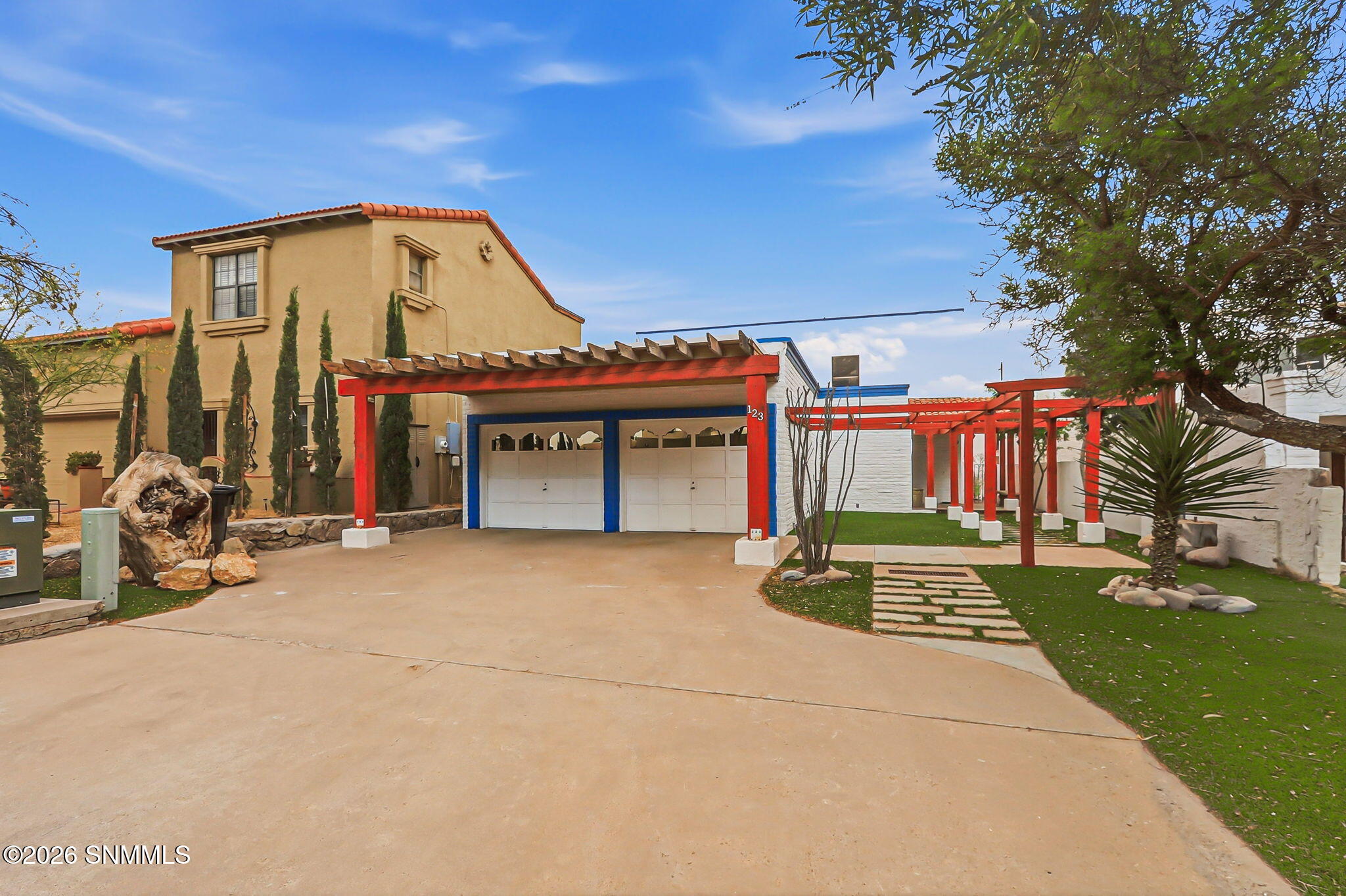 123 Feather Moon Drive Property Photo 6