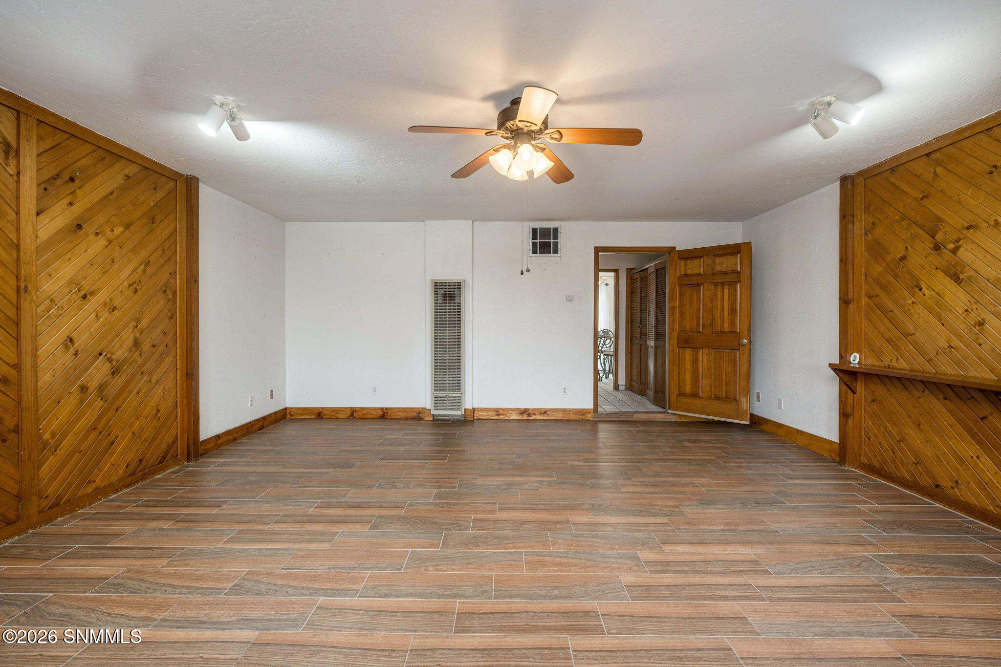 1105 Hermosillo Drive Property Photo 21