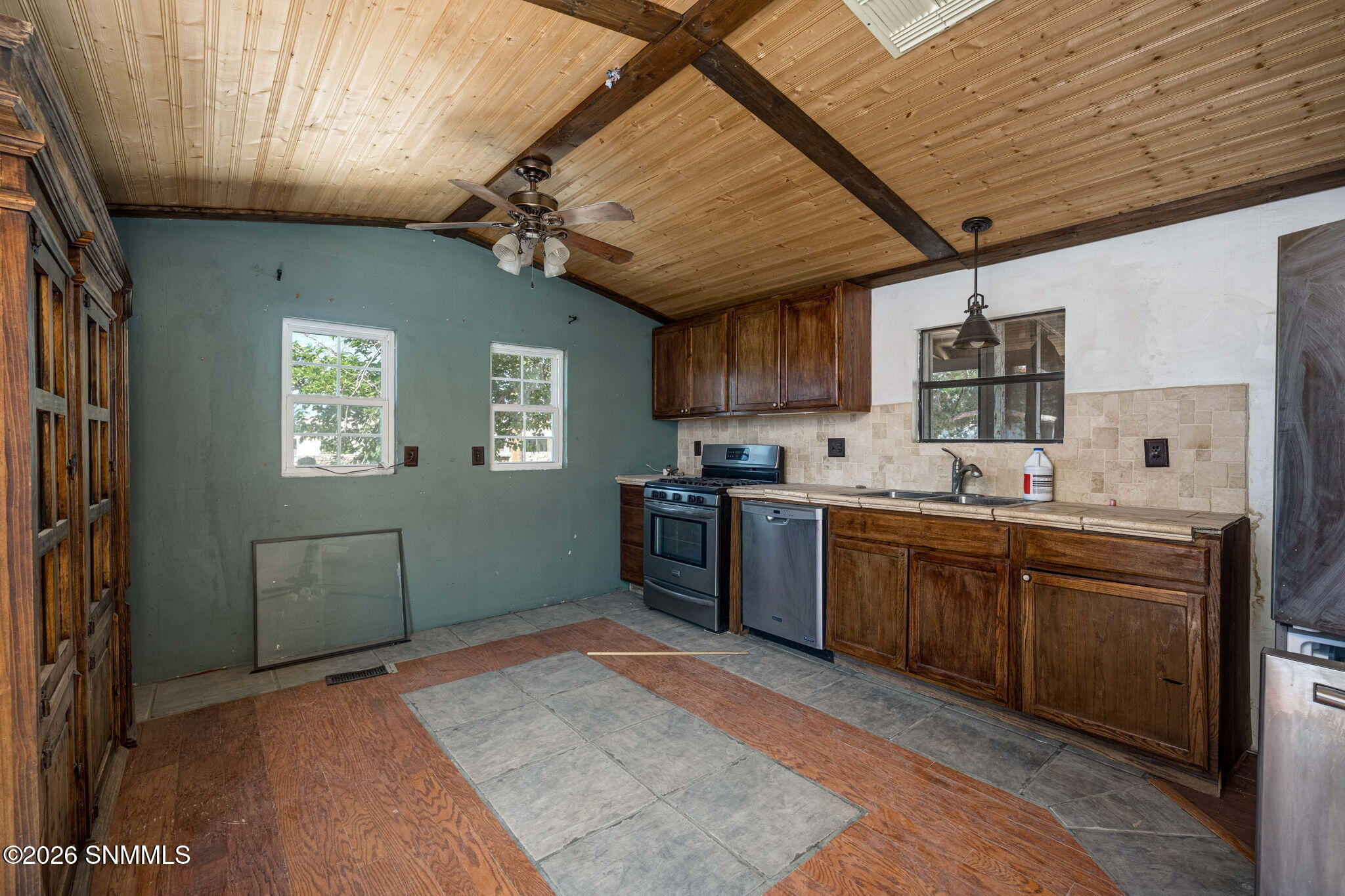 5418 Strange Road Property Photo 6