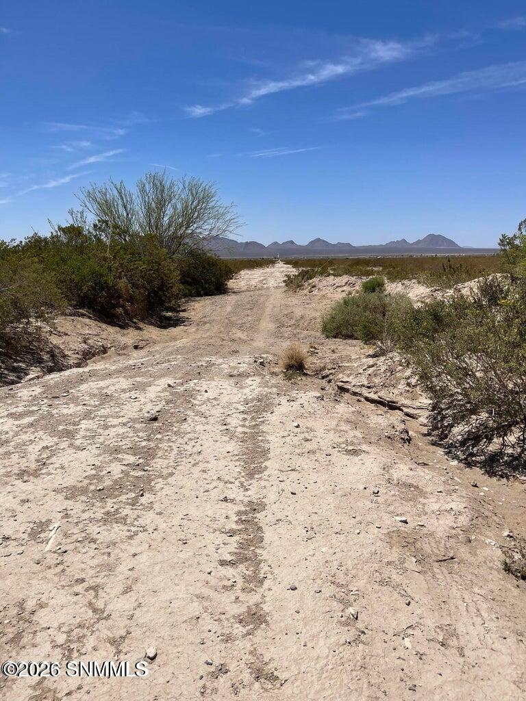 9345 Rabbit Run Road Property Photo 2