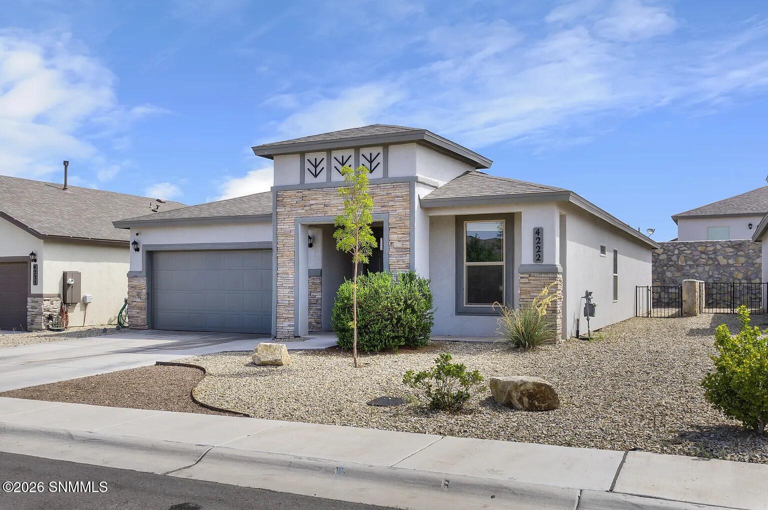 4222 Desert Lily Drive Property Photo 3