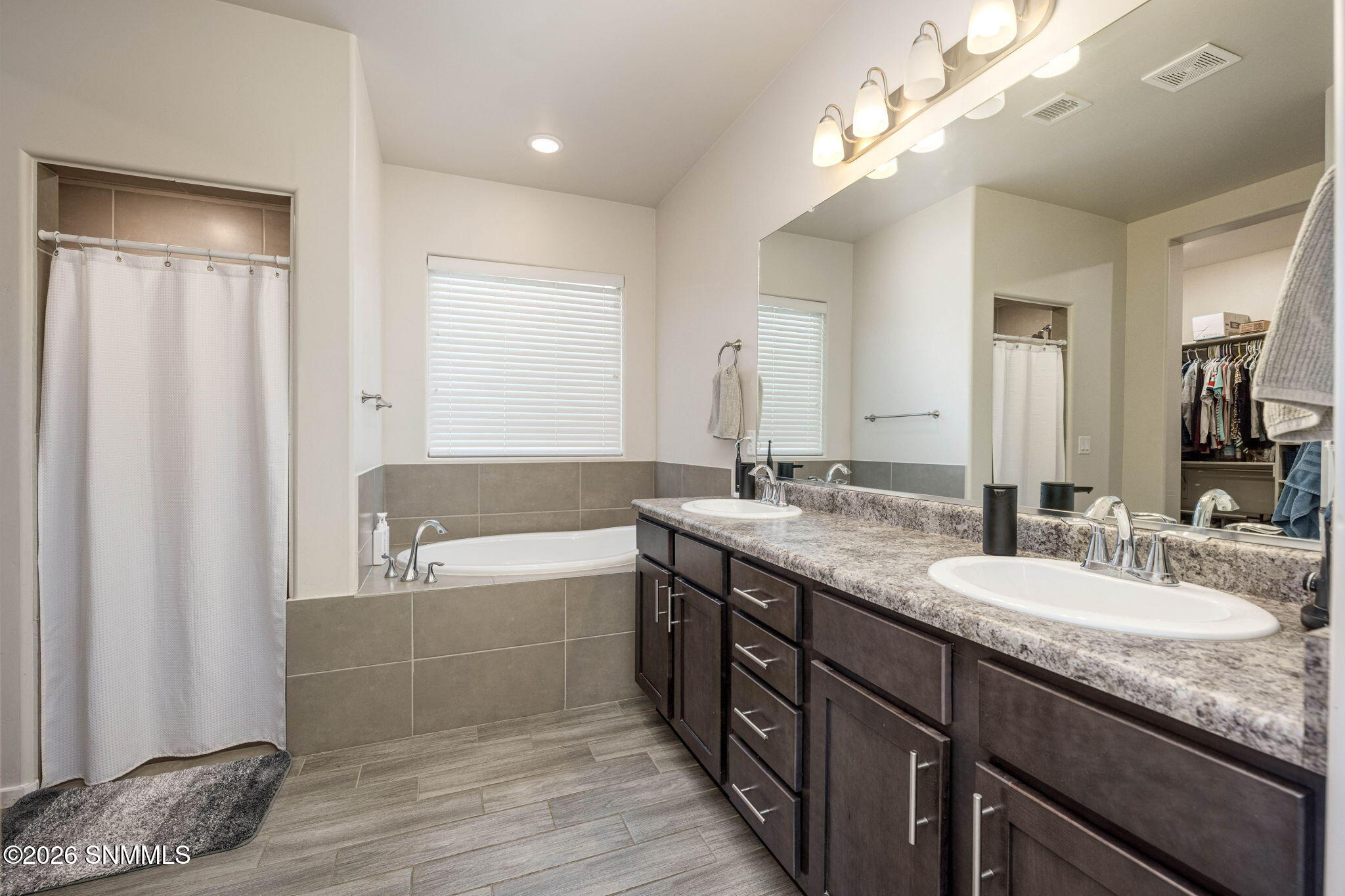 4656 Toluca Avenue Property Photo 10