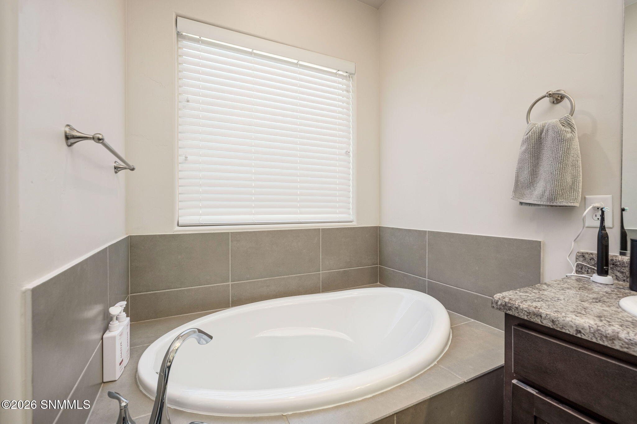 4656 Toluca Avenue Property Photo 12