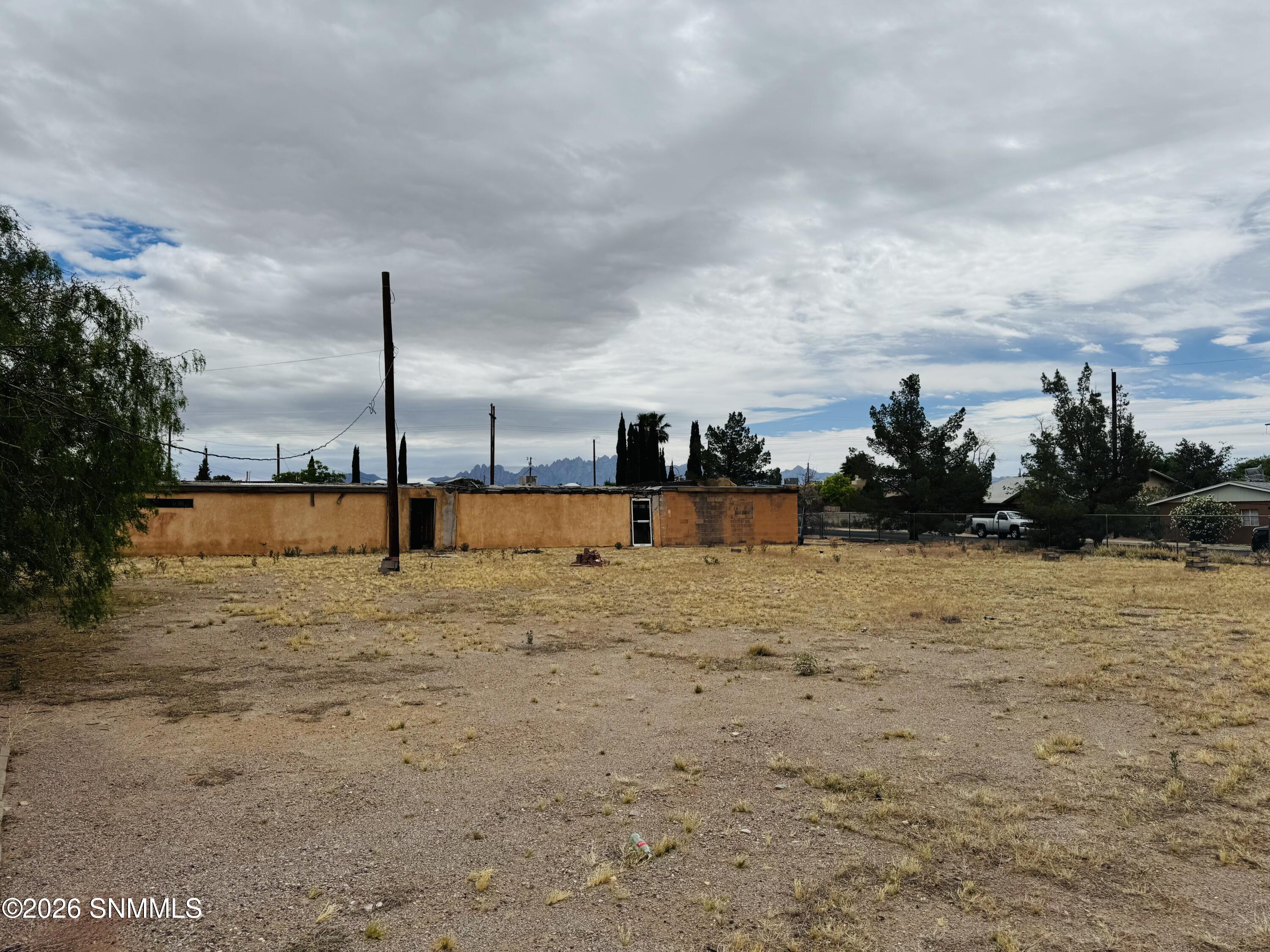 969 Augustine Avenue Property Photo 4