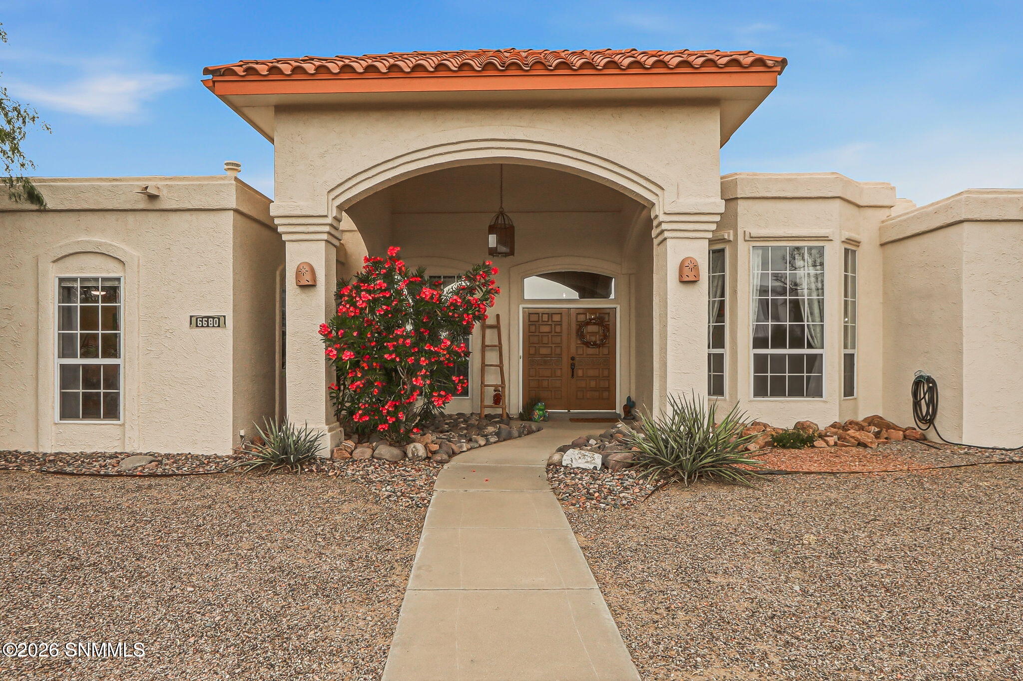 6680 Vista Hermosa Property Photo 2