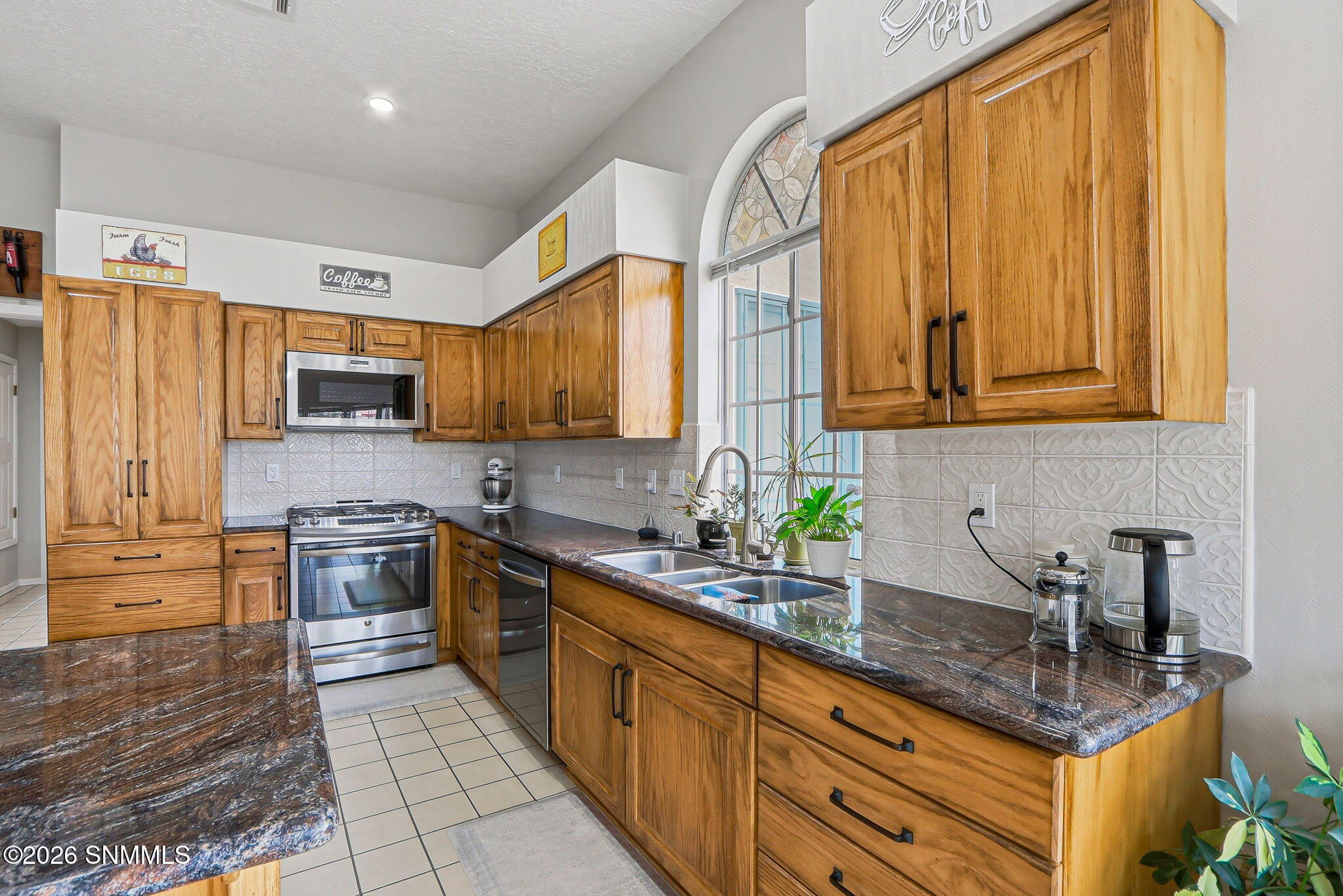 6680 Vista Hermosa Property Photo 11