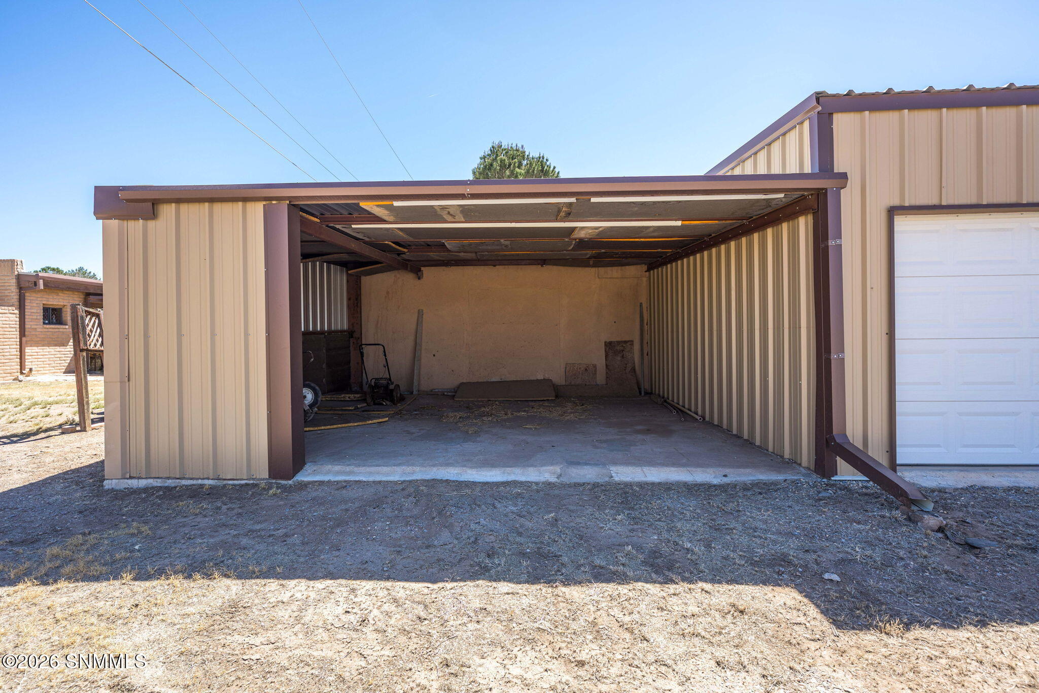 5105 Northwind Road Property Photo 3