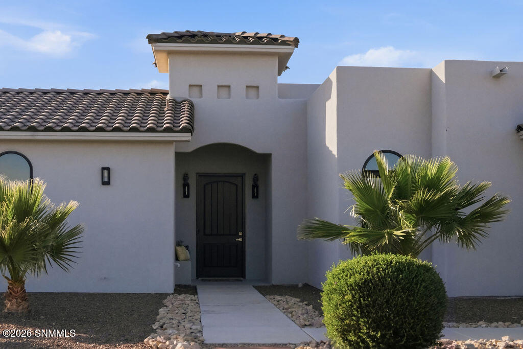 2243 Guamis Road Property Photo 3