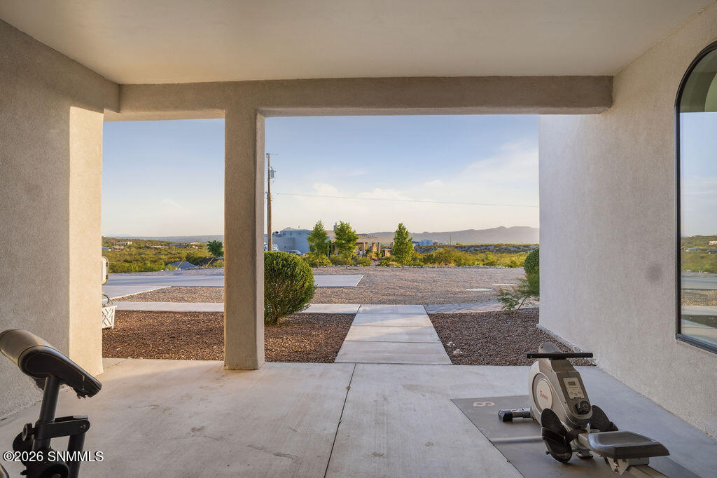 2243 Guamis Road Property Photo 9