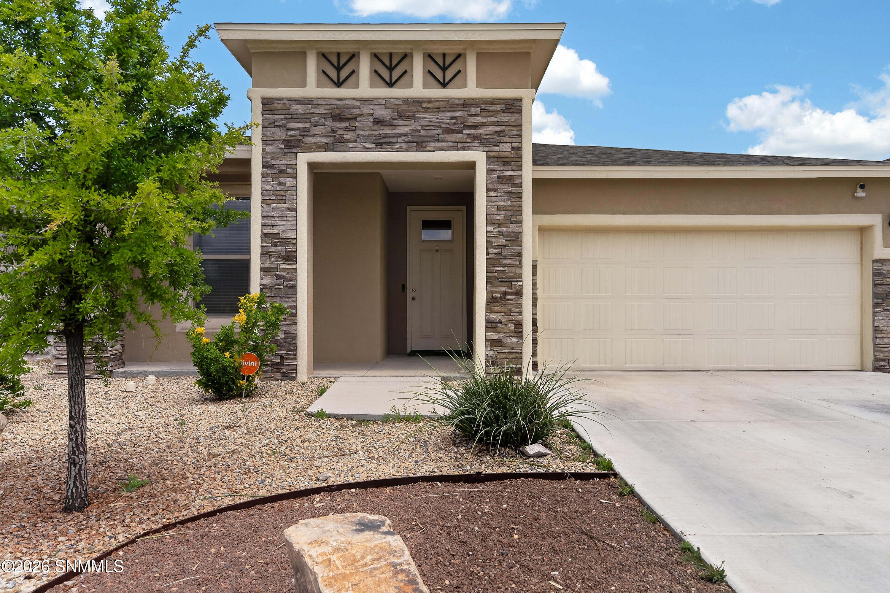 4222 Desert Bloom Drive Property Photo 2
