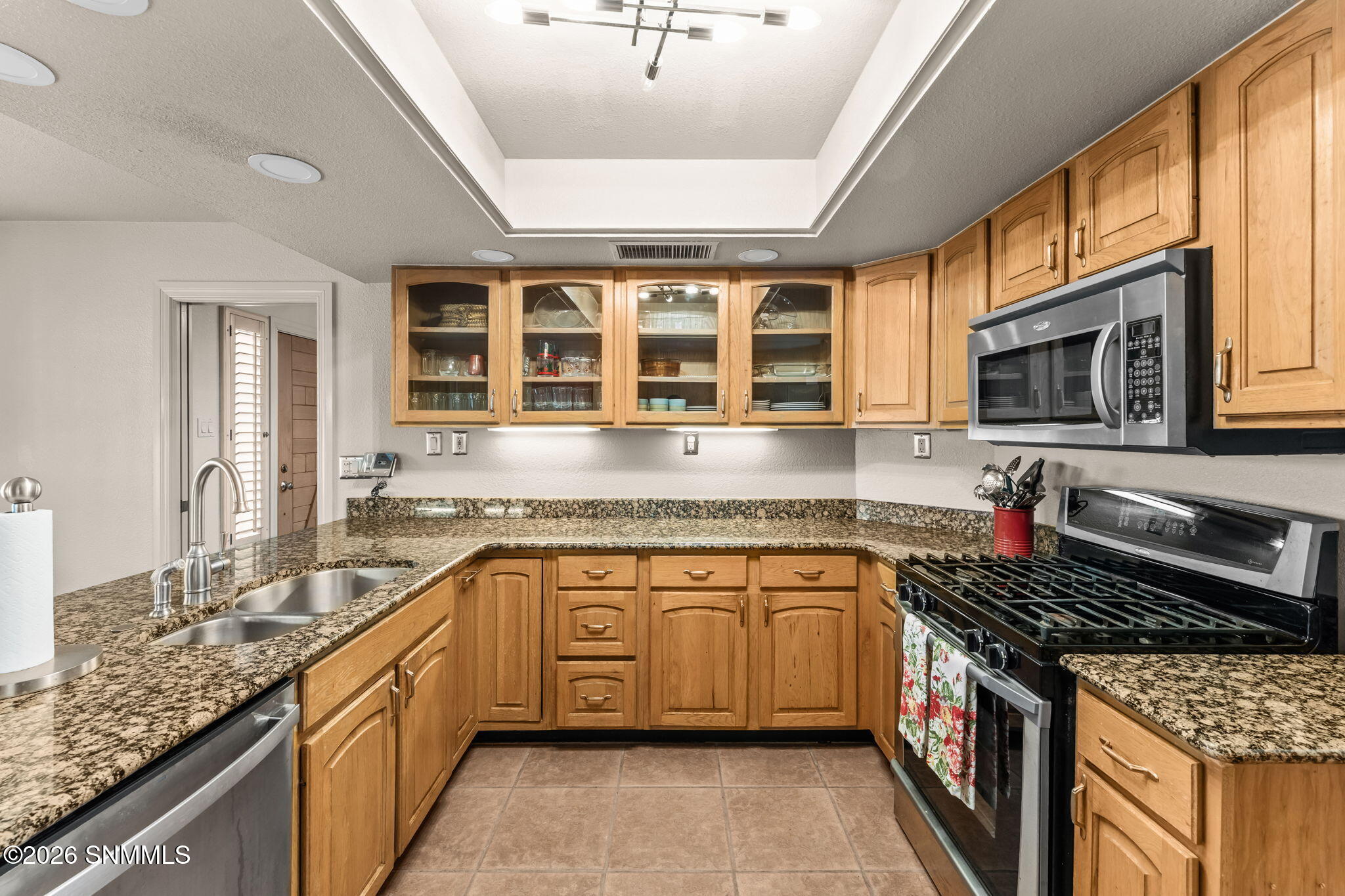 1810 Pinehurst Street Property Photo 31
