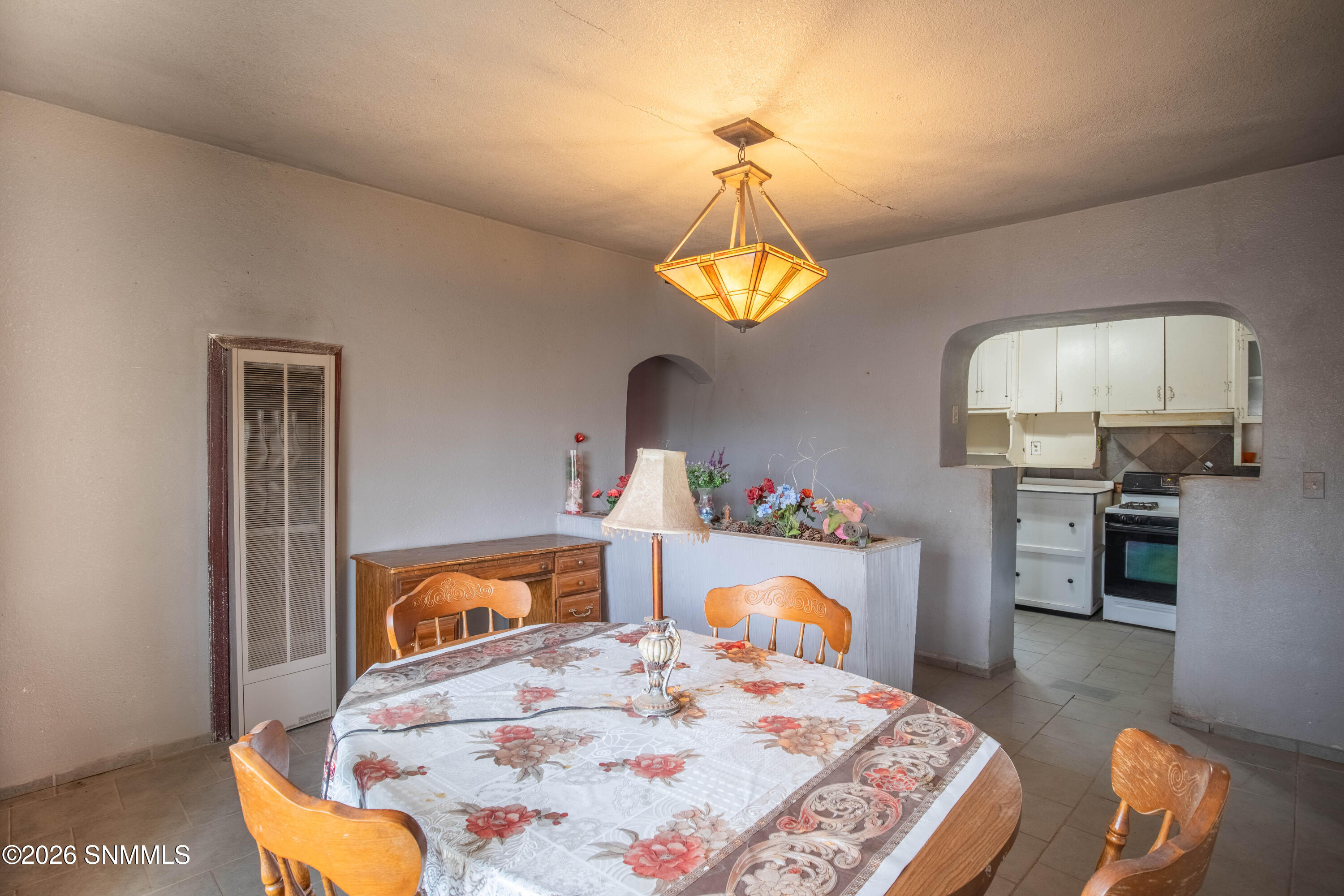 1061 N Tornillo Street Property Photo 9