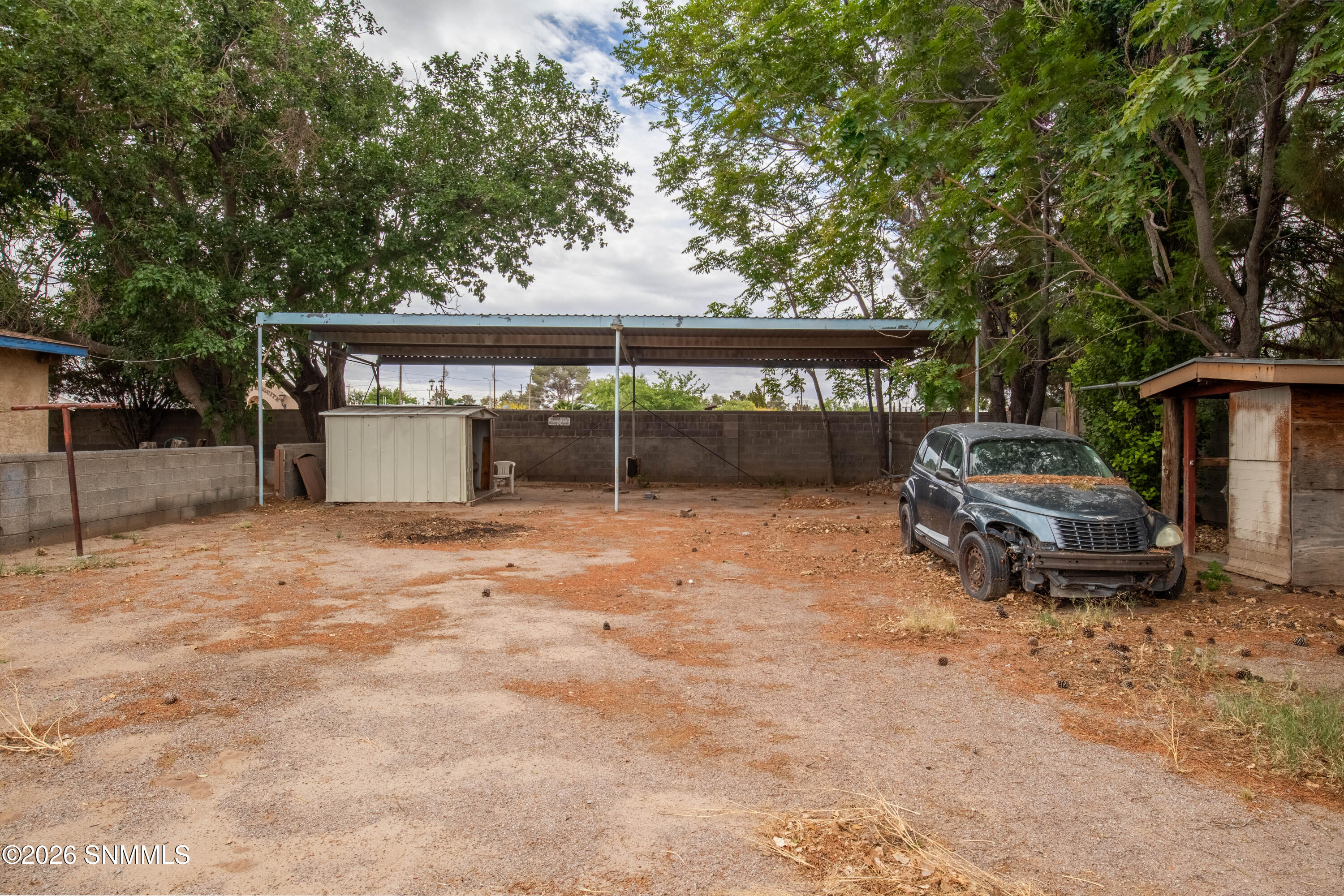 1061 N Tornillo Street Property Photo 18