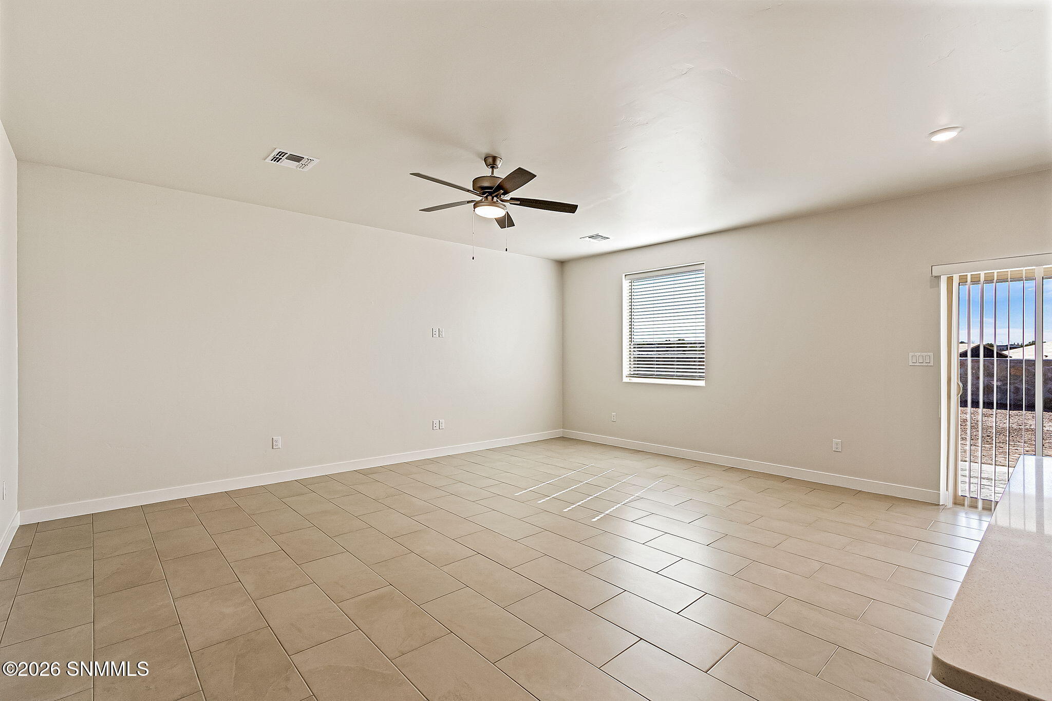 7333 Ultramarine Road Property Photo 11