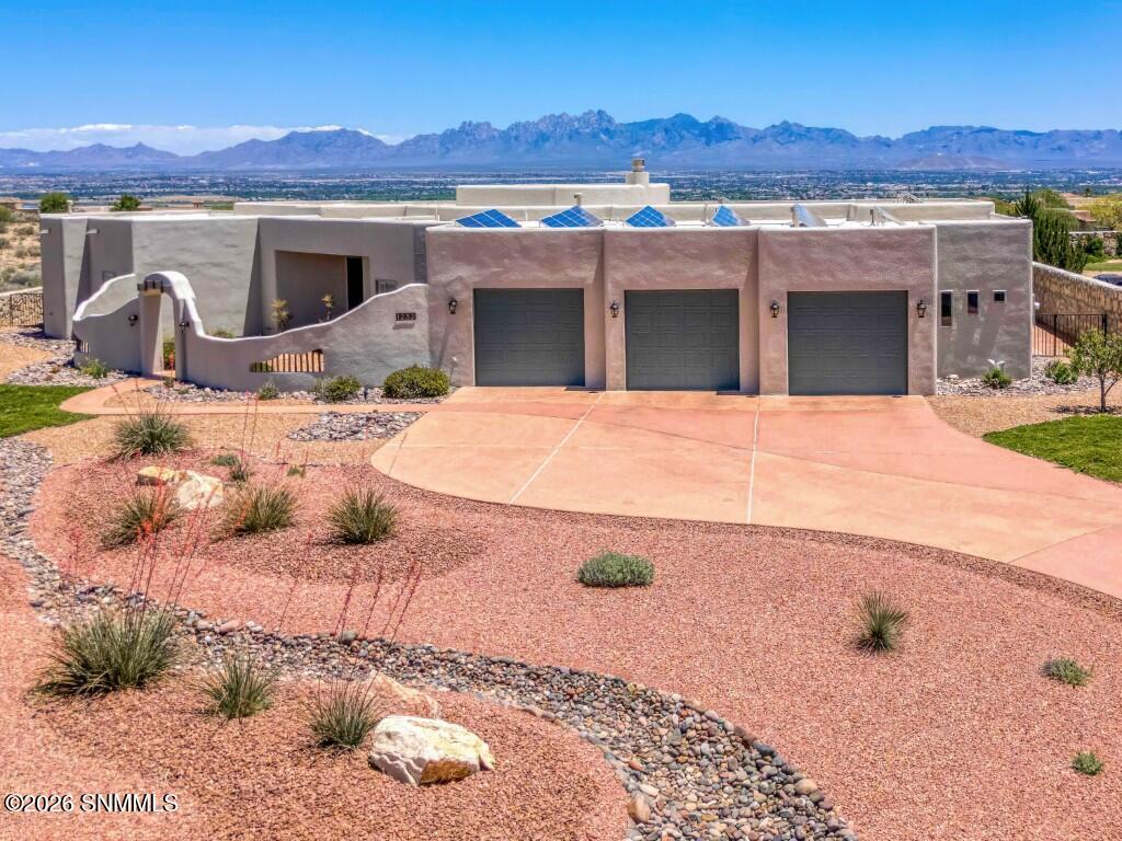 1232 Sonnet Court Property Photo 3