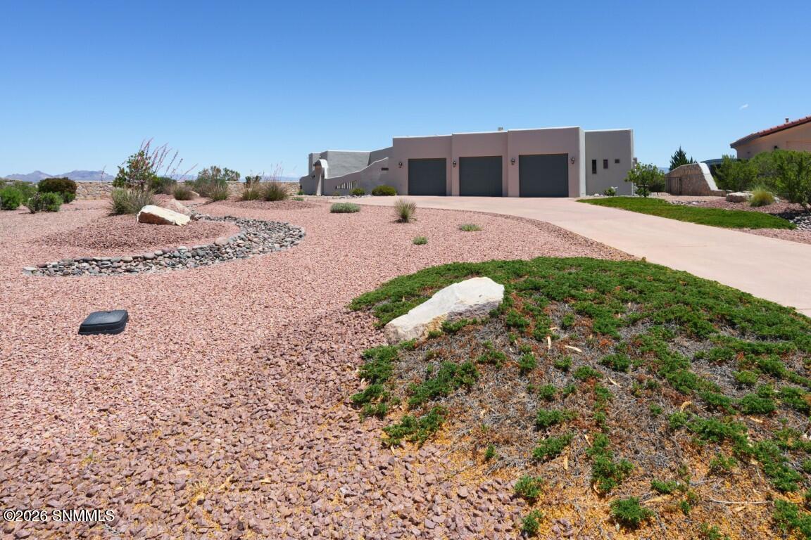 1232 Sonnet Court Property Photo 7