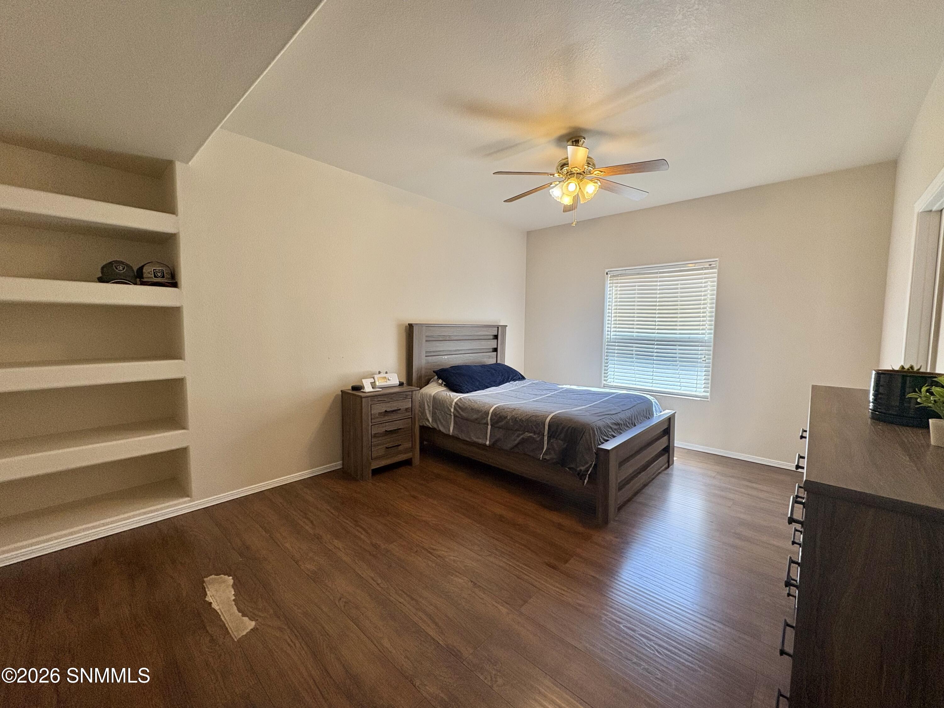 1231 Gunsight Peak Drive Property Photo 13