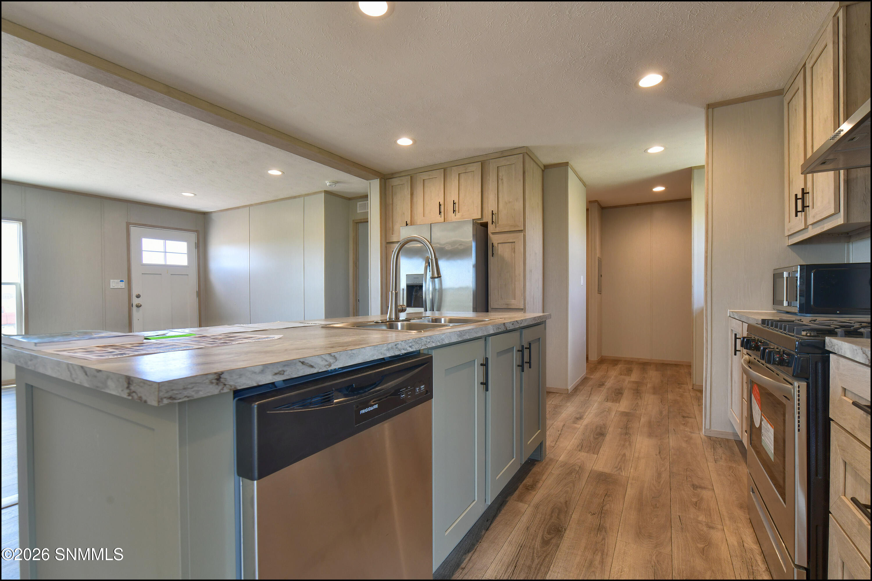 1413 Gobi Desert Drive Property Photo 14
