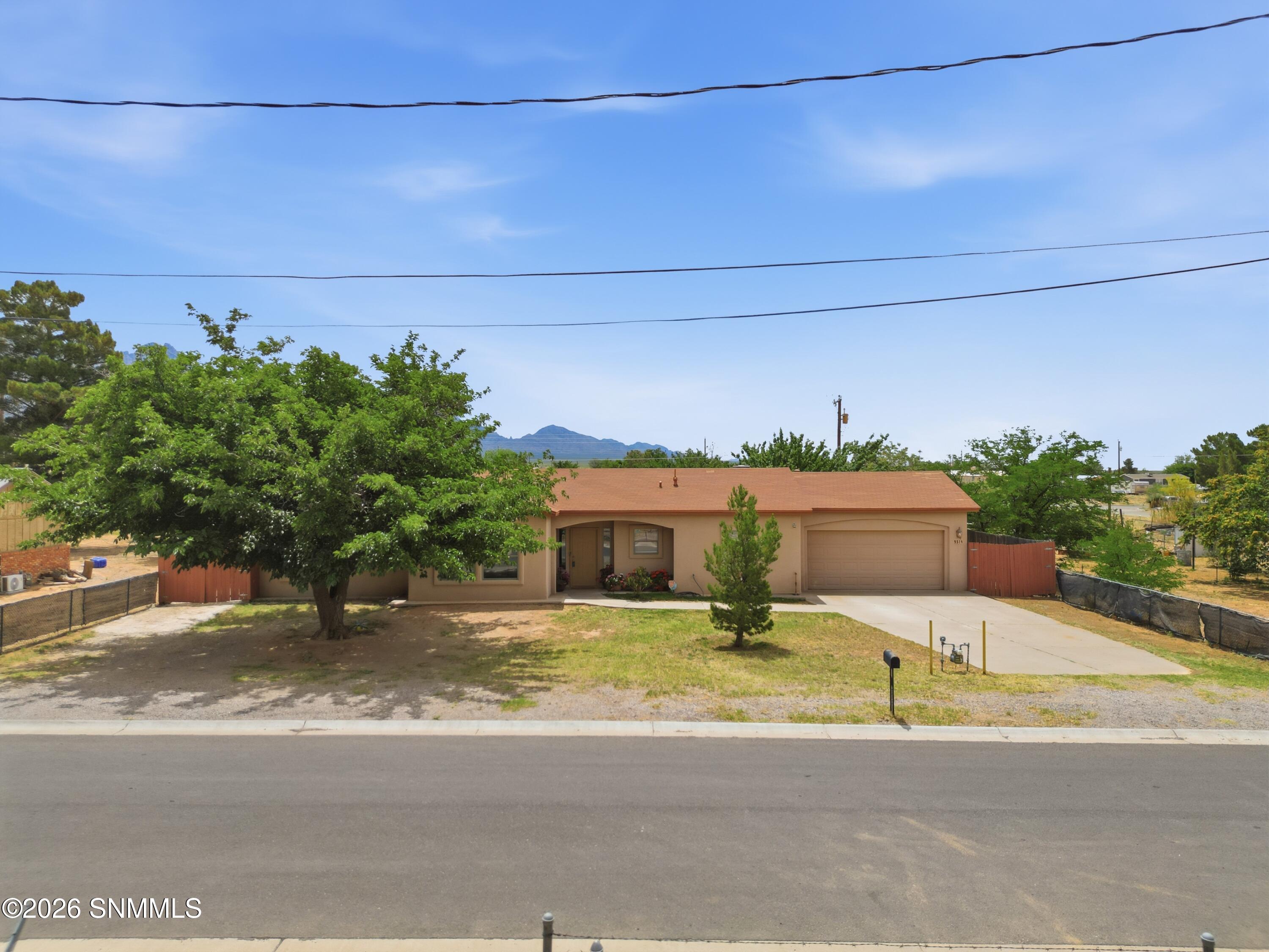 9514 Easy Lane Property Photo 1