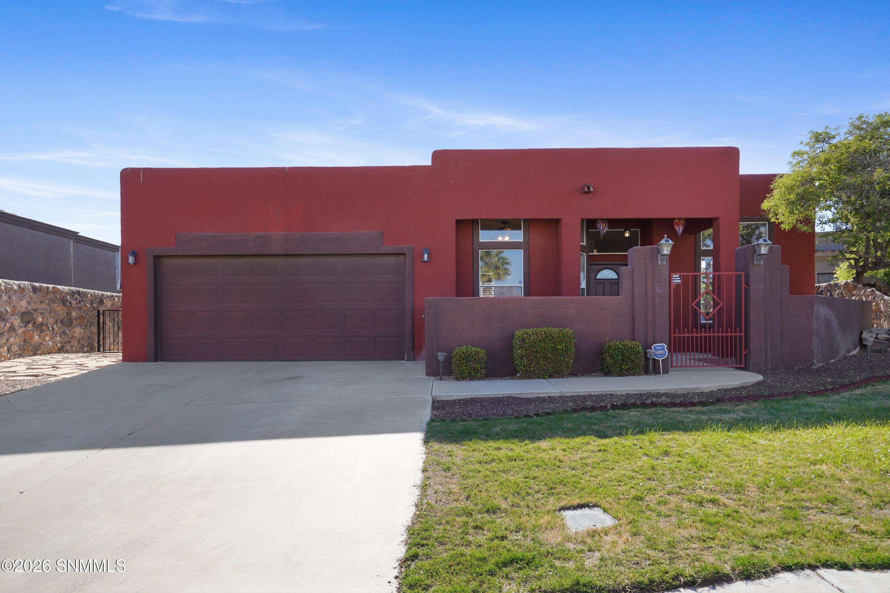 2205 Sun Chaser Place Property Photo 1