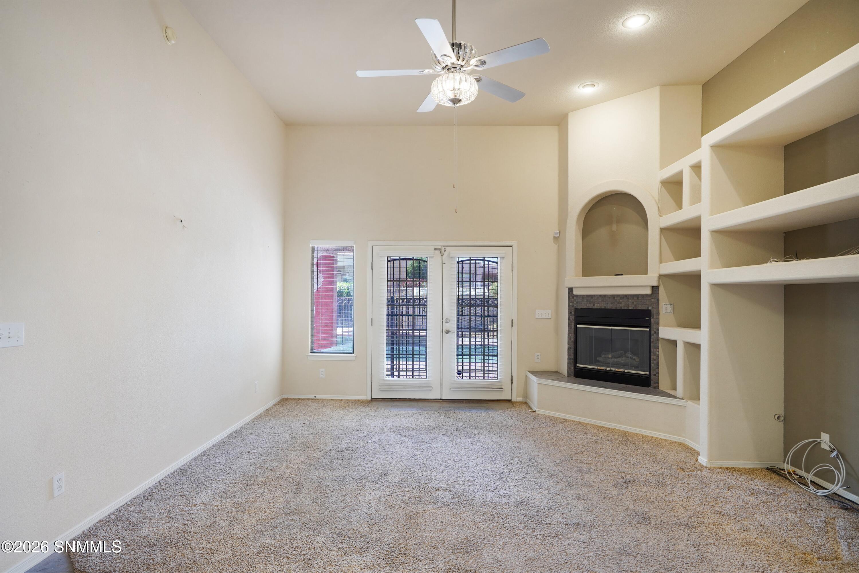 2205 Sun Chaser Place Property Photo 4