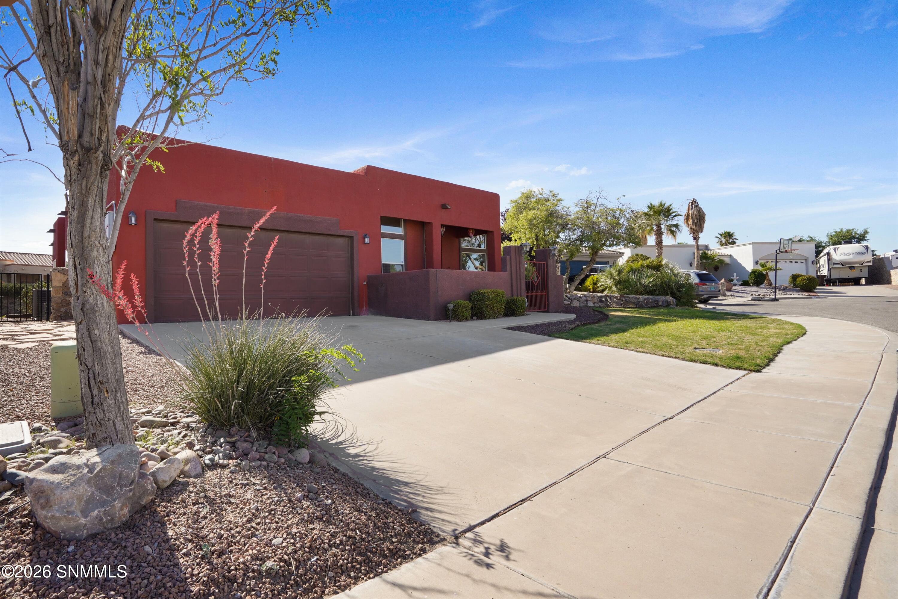 2205 Sun Chaser Place Property Photo 40